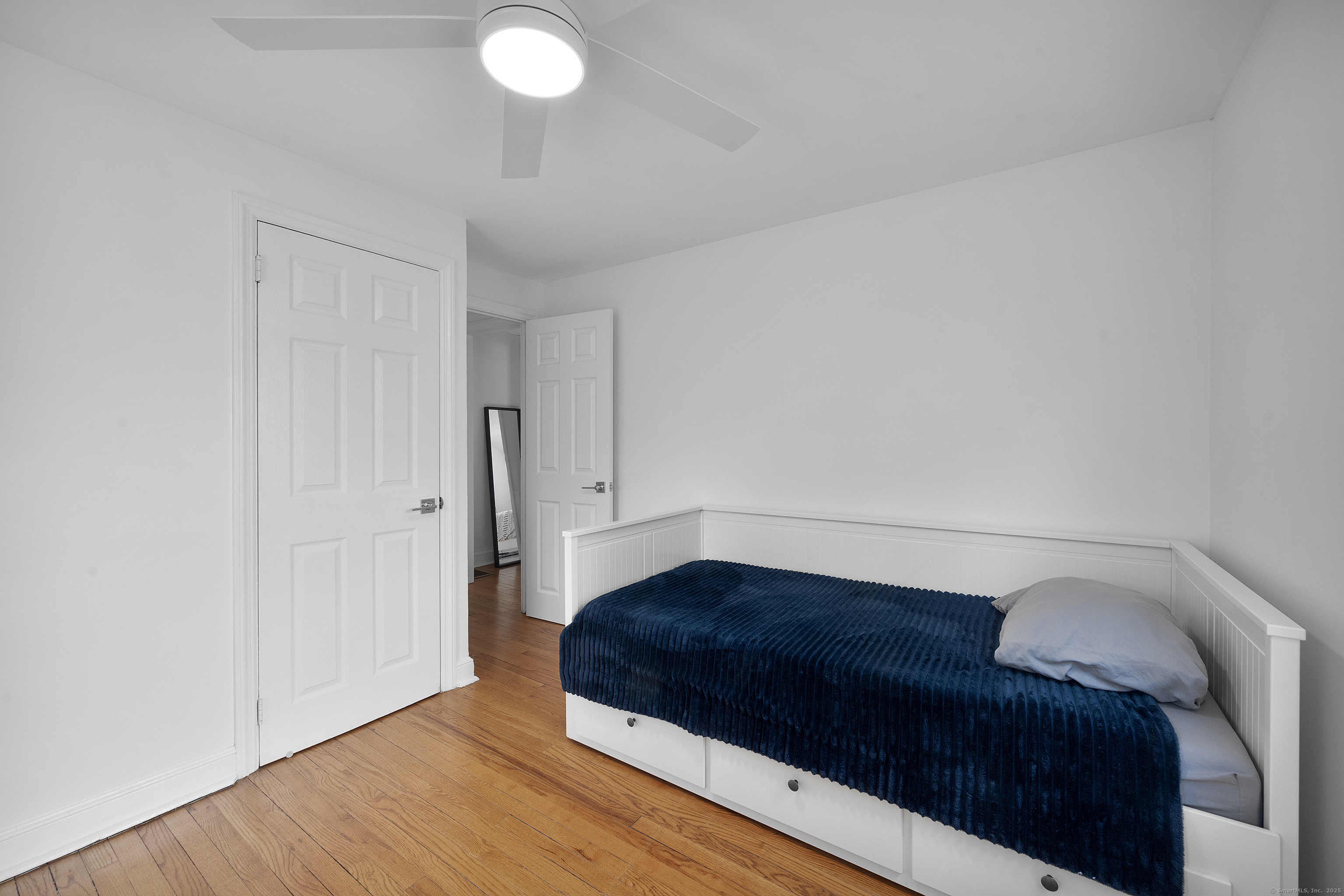 686 Reef Road