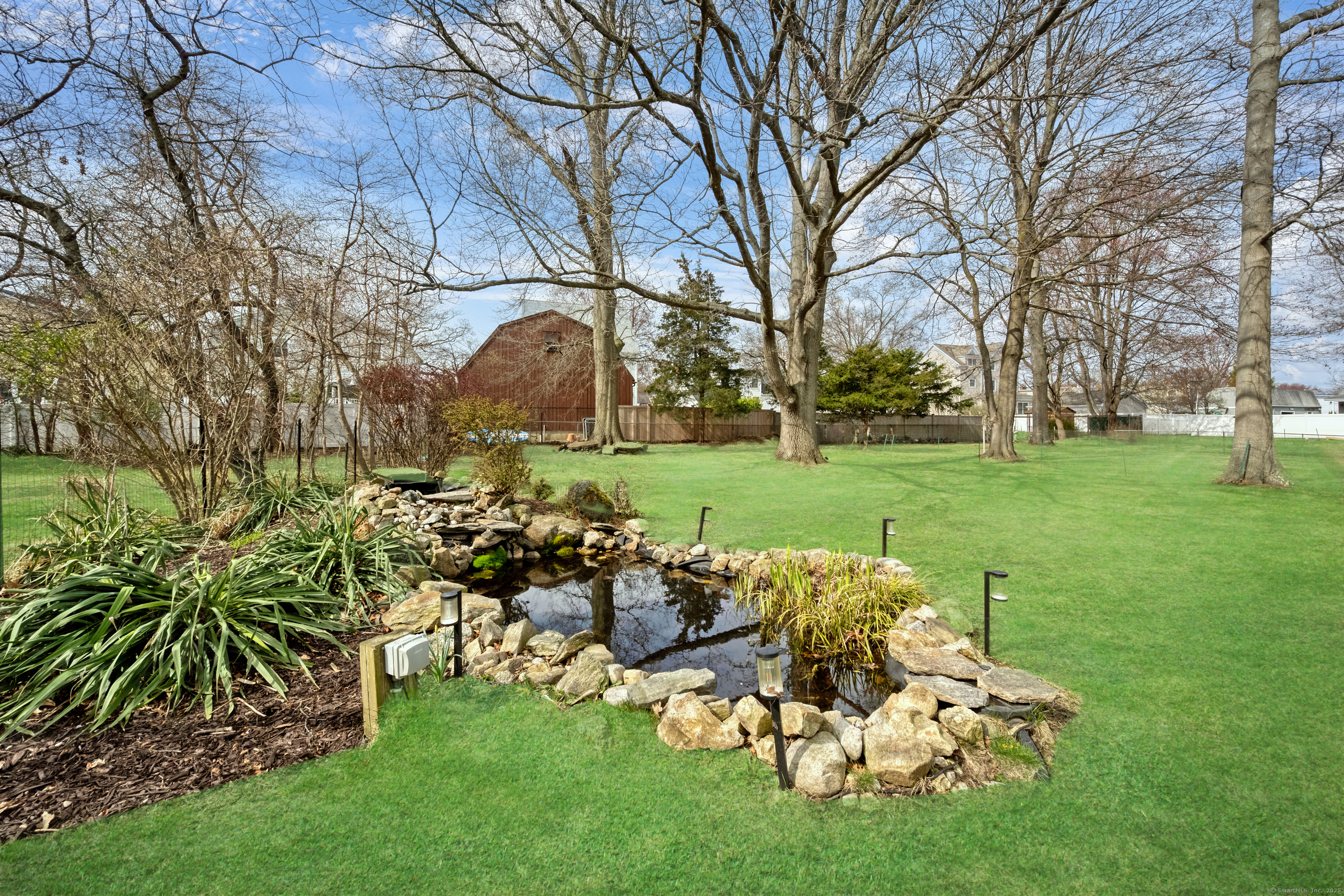 686 Reef Road