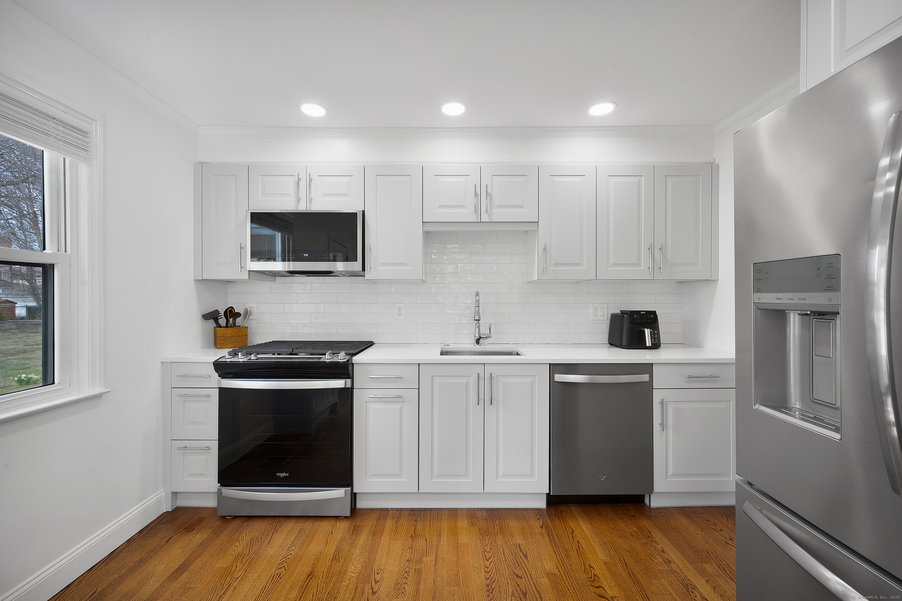 686 Reef Road