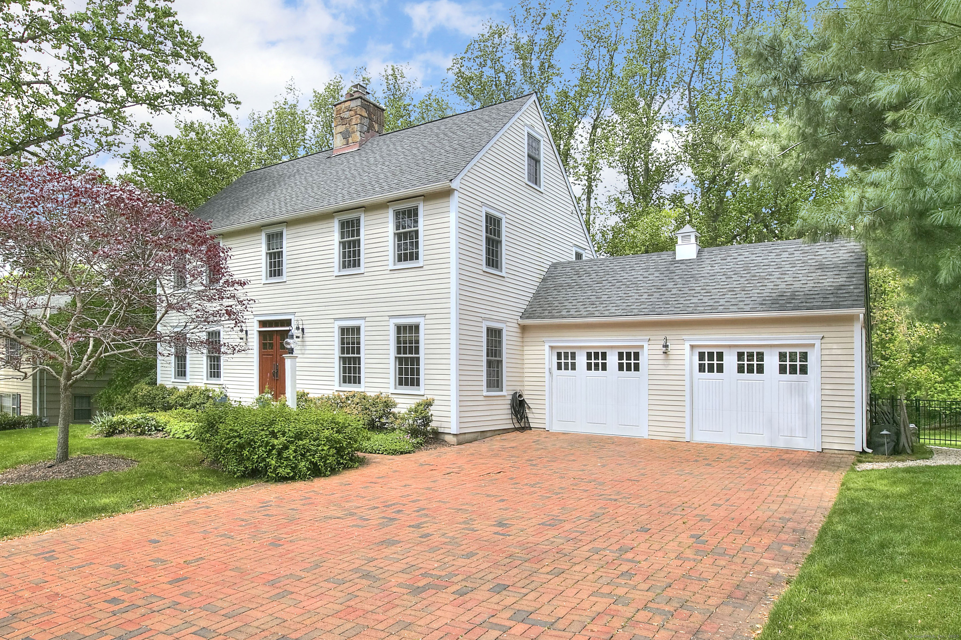 127 College Park Drive