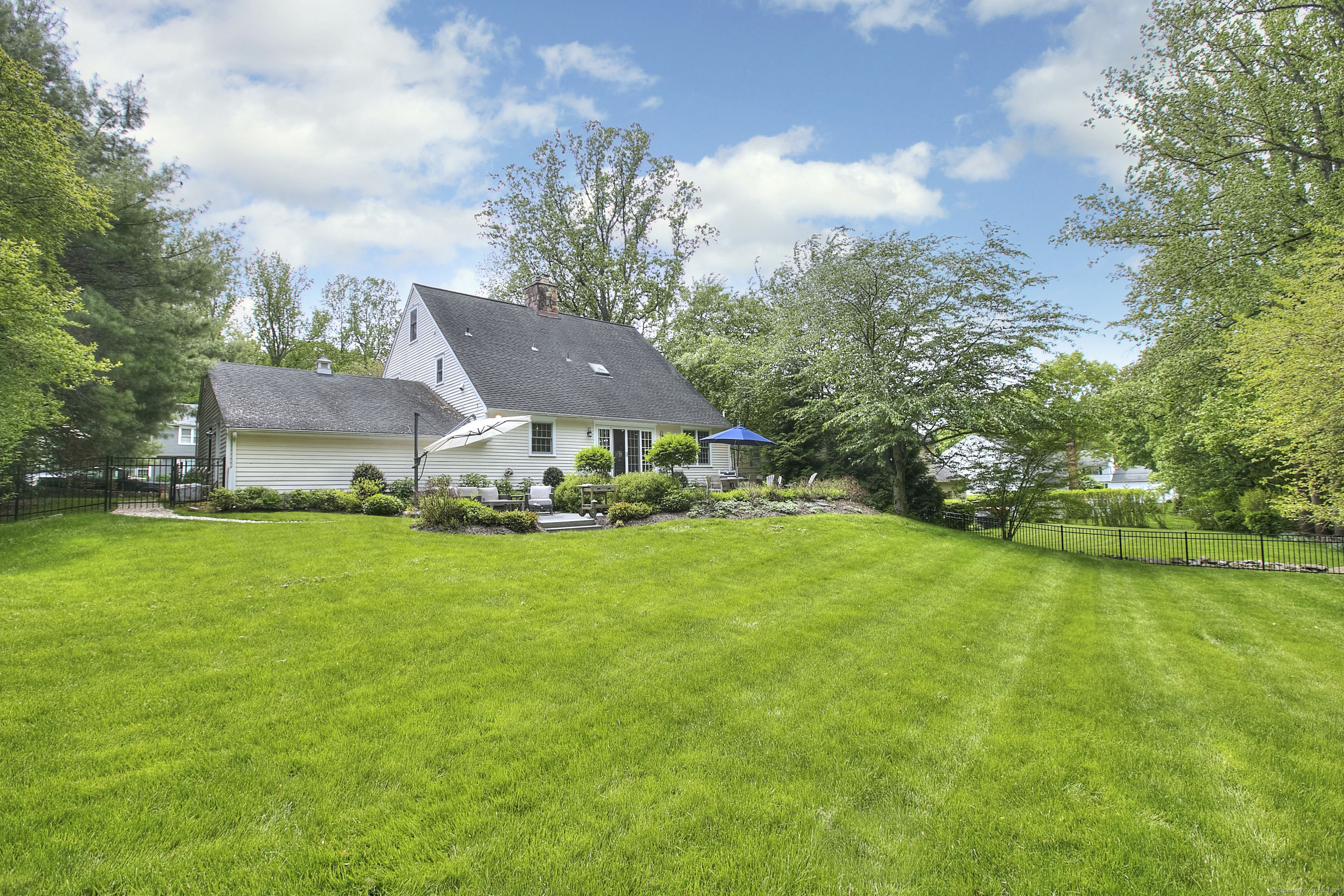 127 College Park Drive