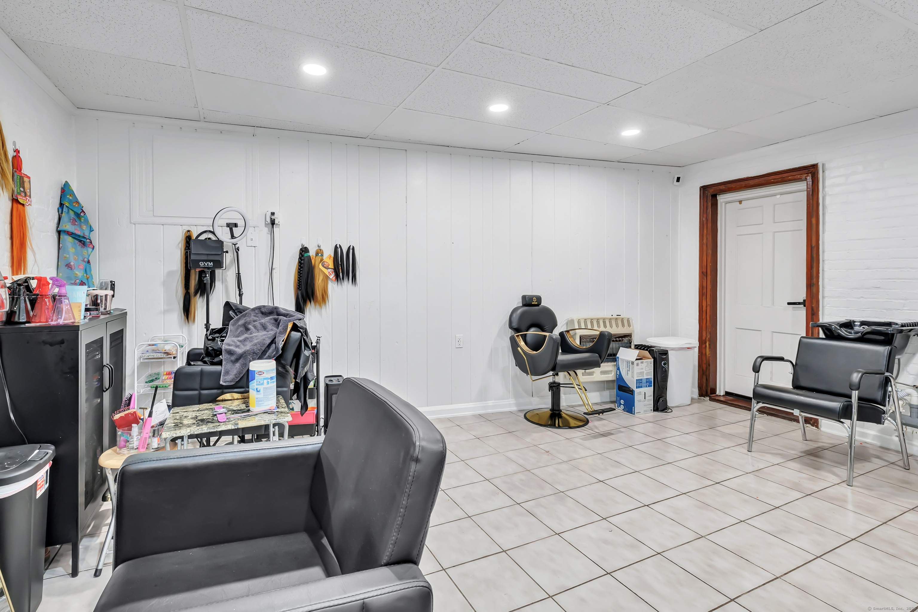 6 Woodward Avenue