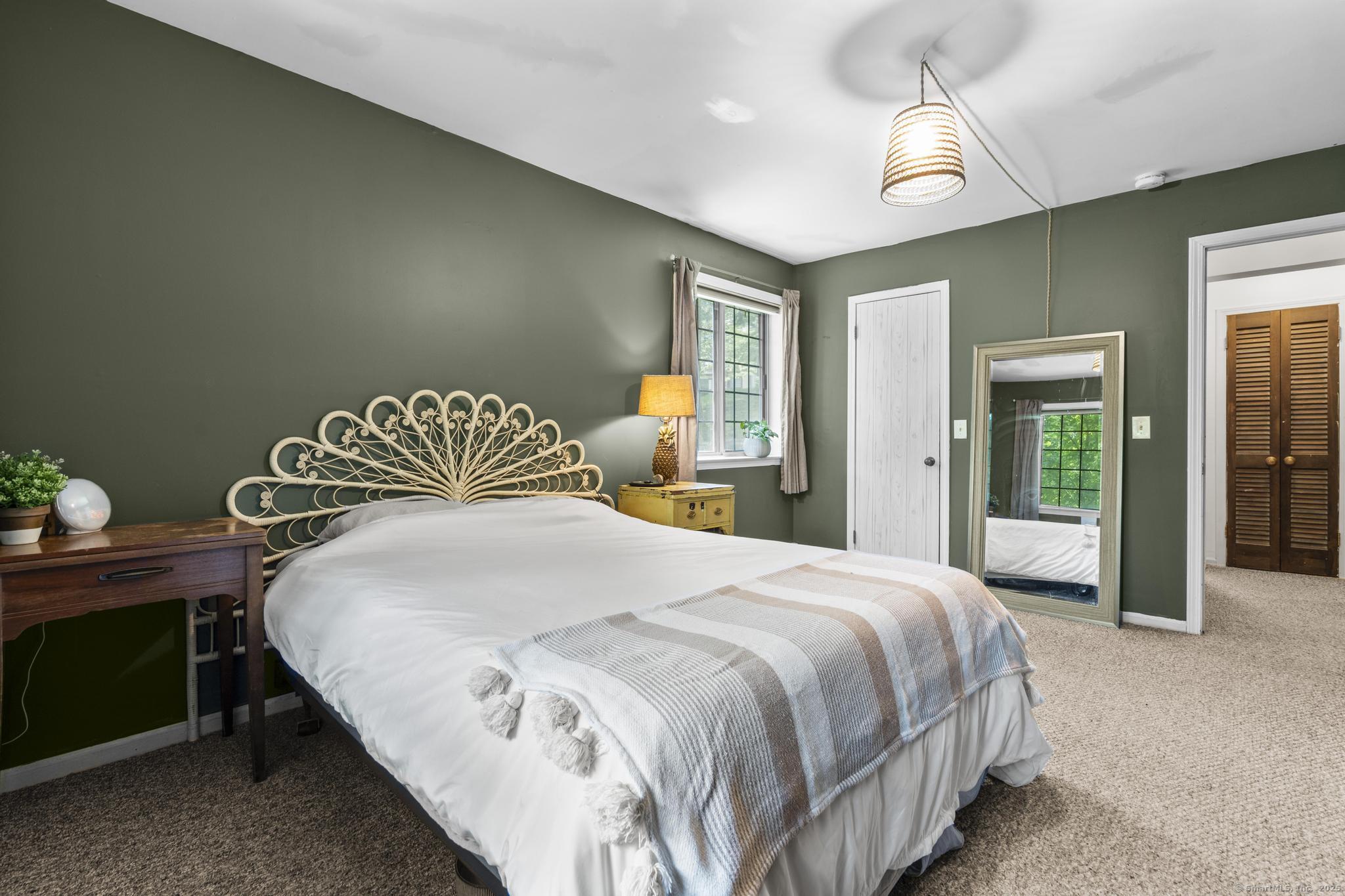 8 Carlisle Court Unit: 8