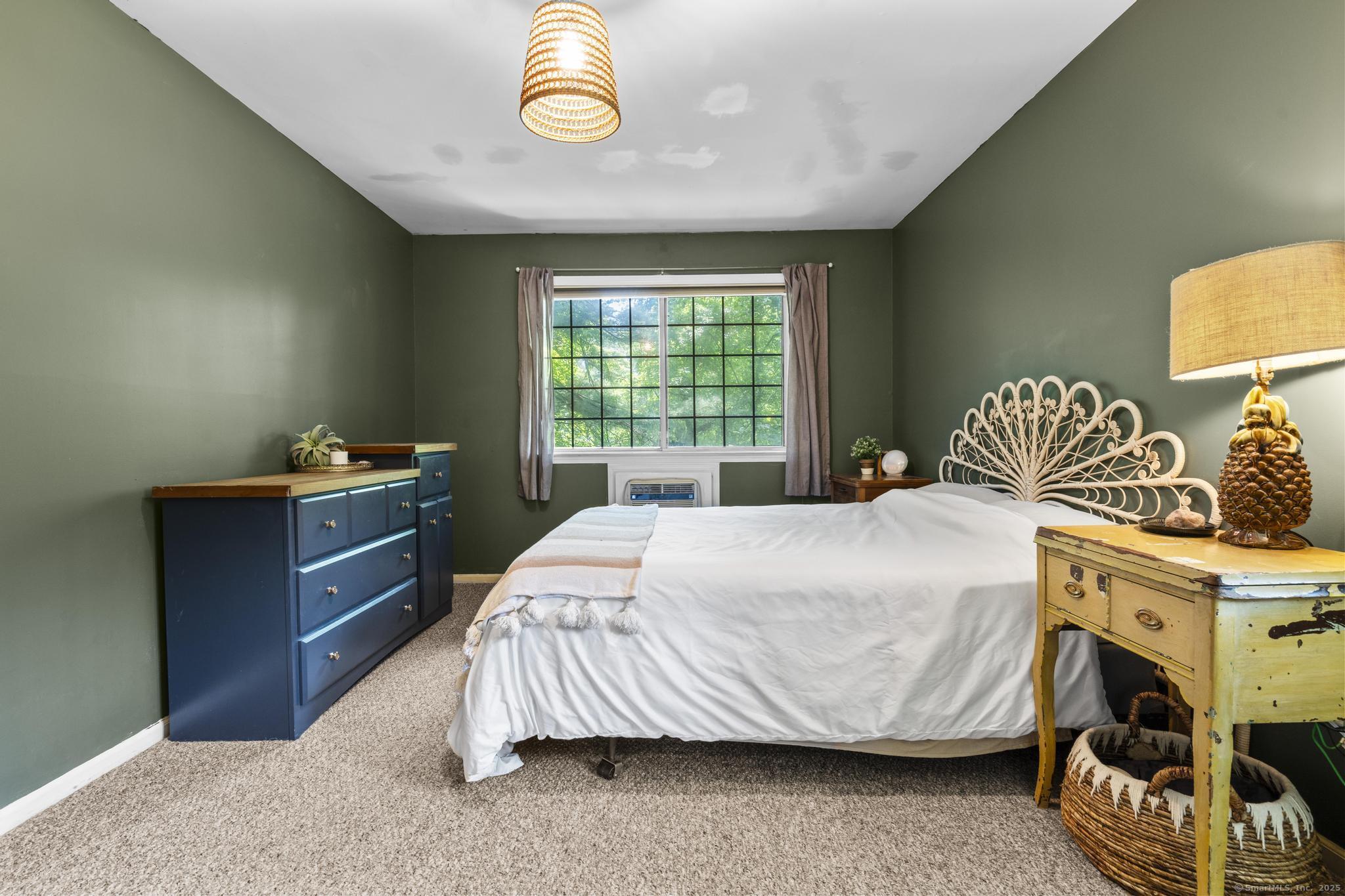 8 Carlisle Court Unit: 8
