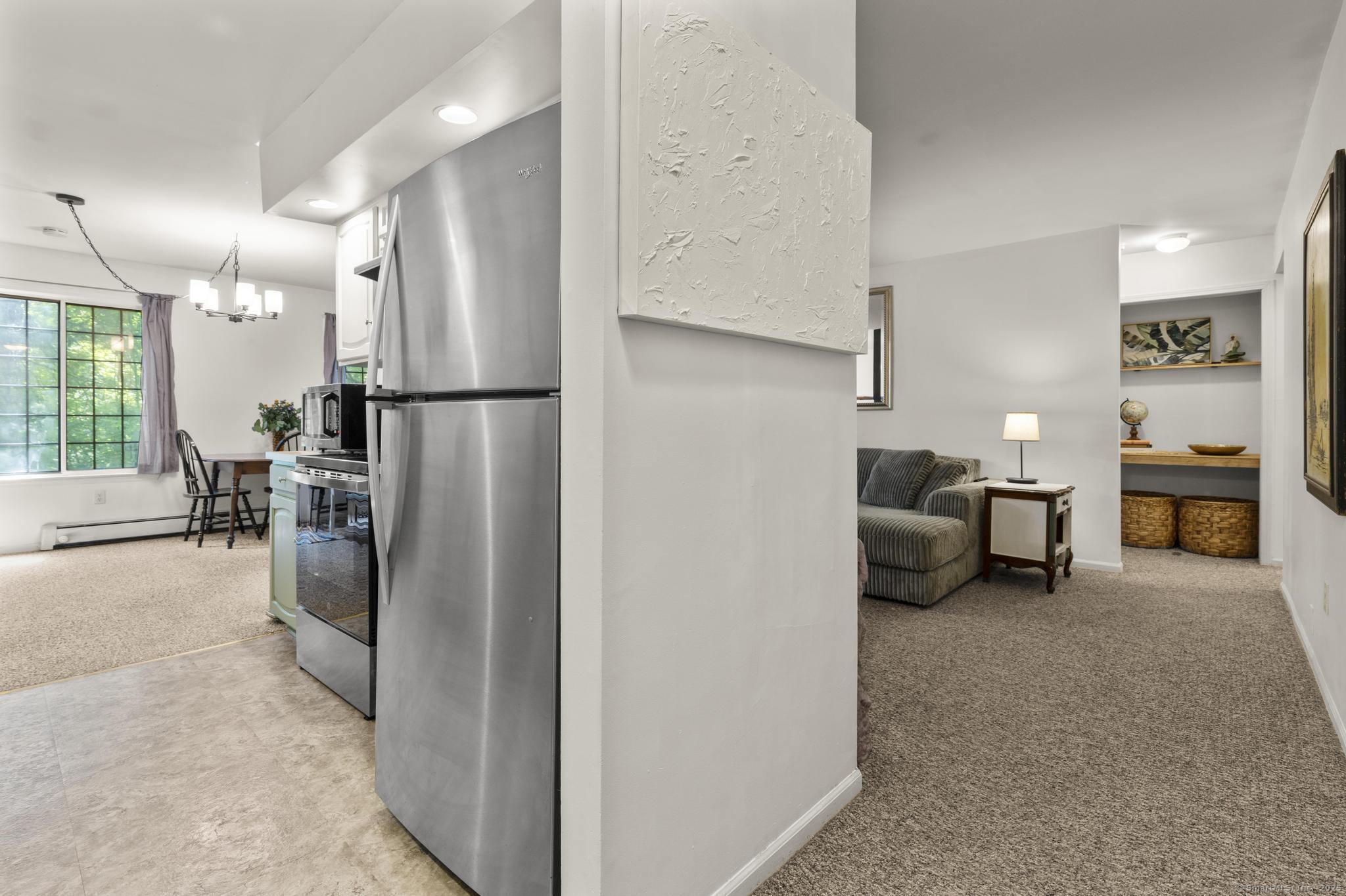 8 Carlisle Court Unit: 8