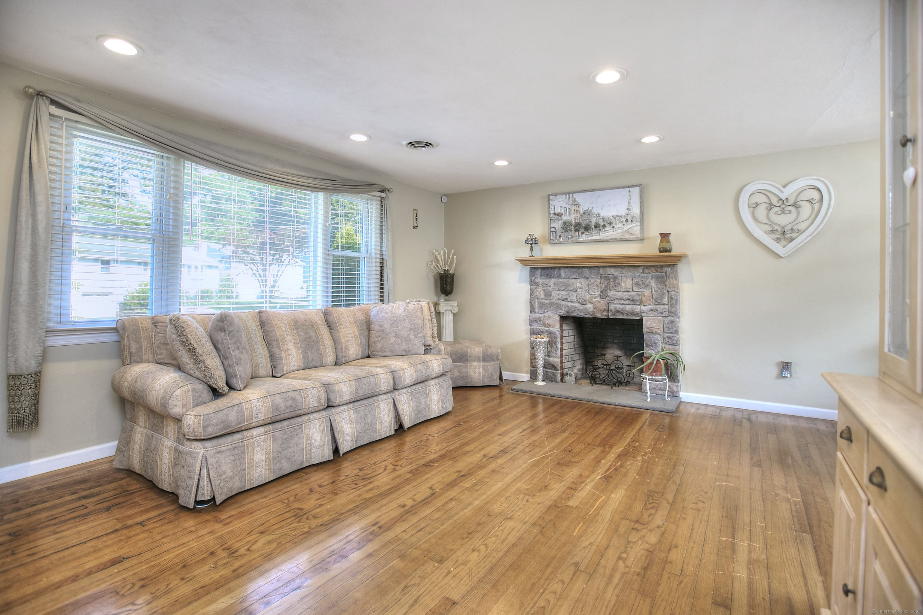 6 Silent Grove Court