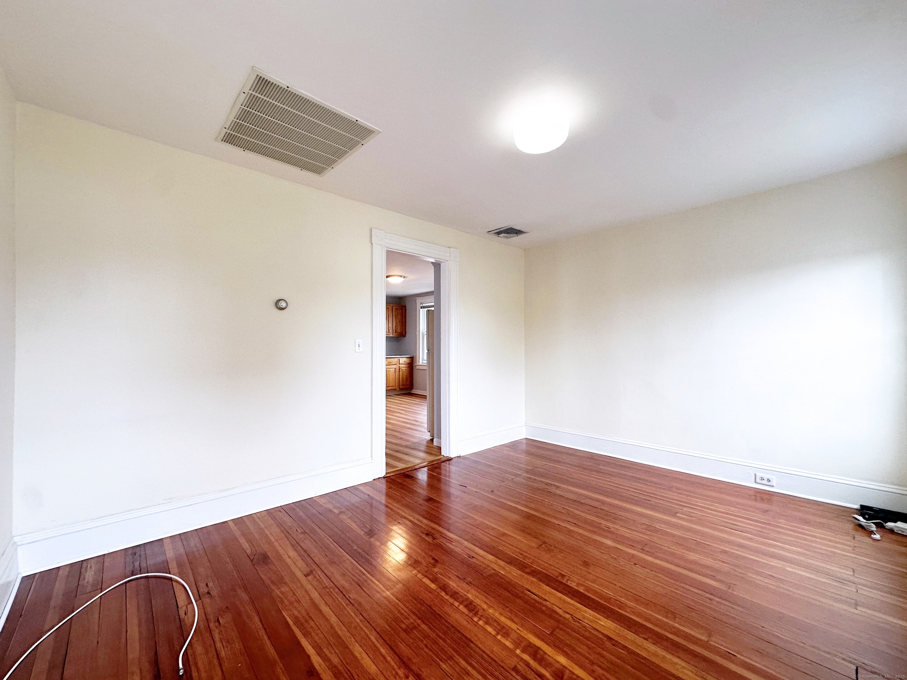 66 Veres Street 2nd Floor