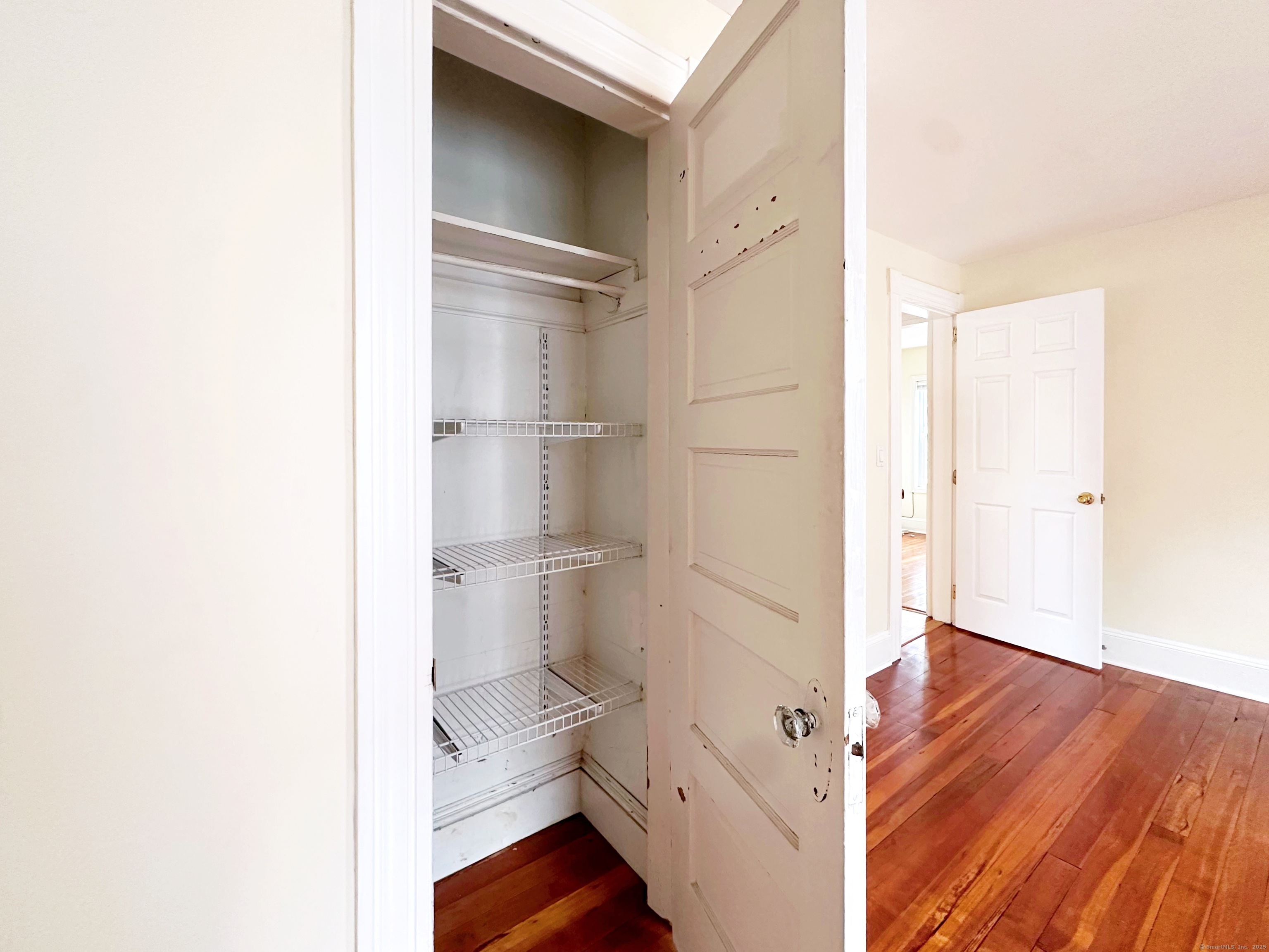 66 Veres Street 2nd Floor