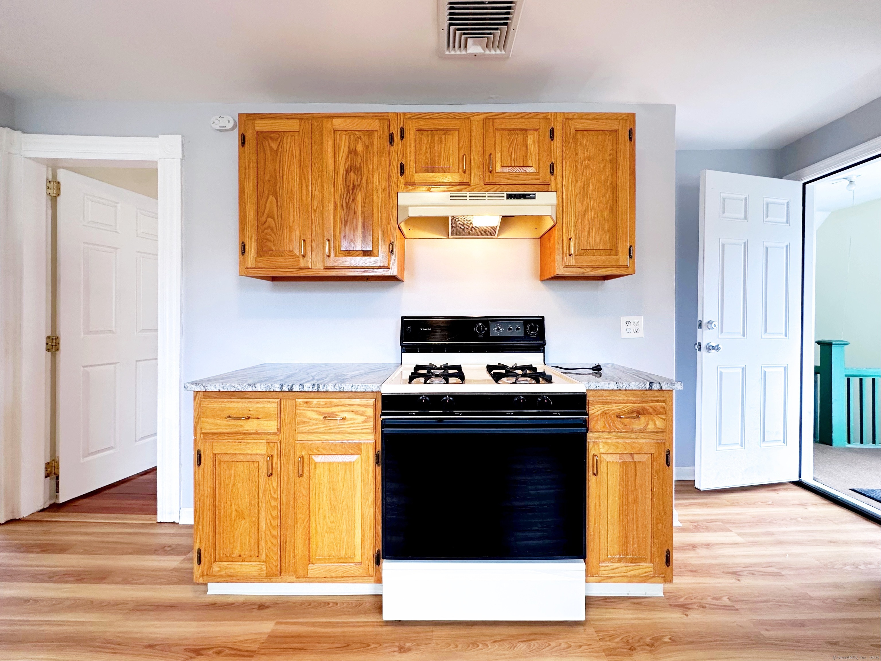 66 Veres Street 2nd Floor