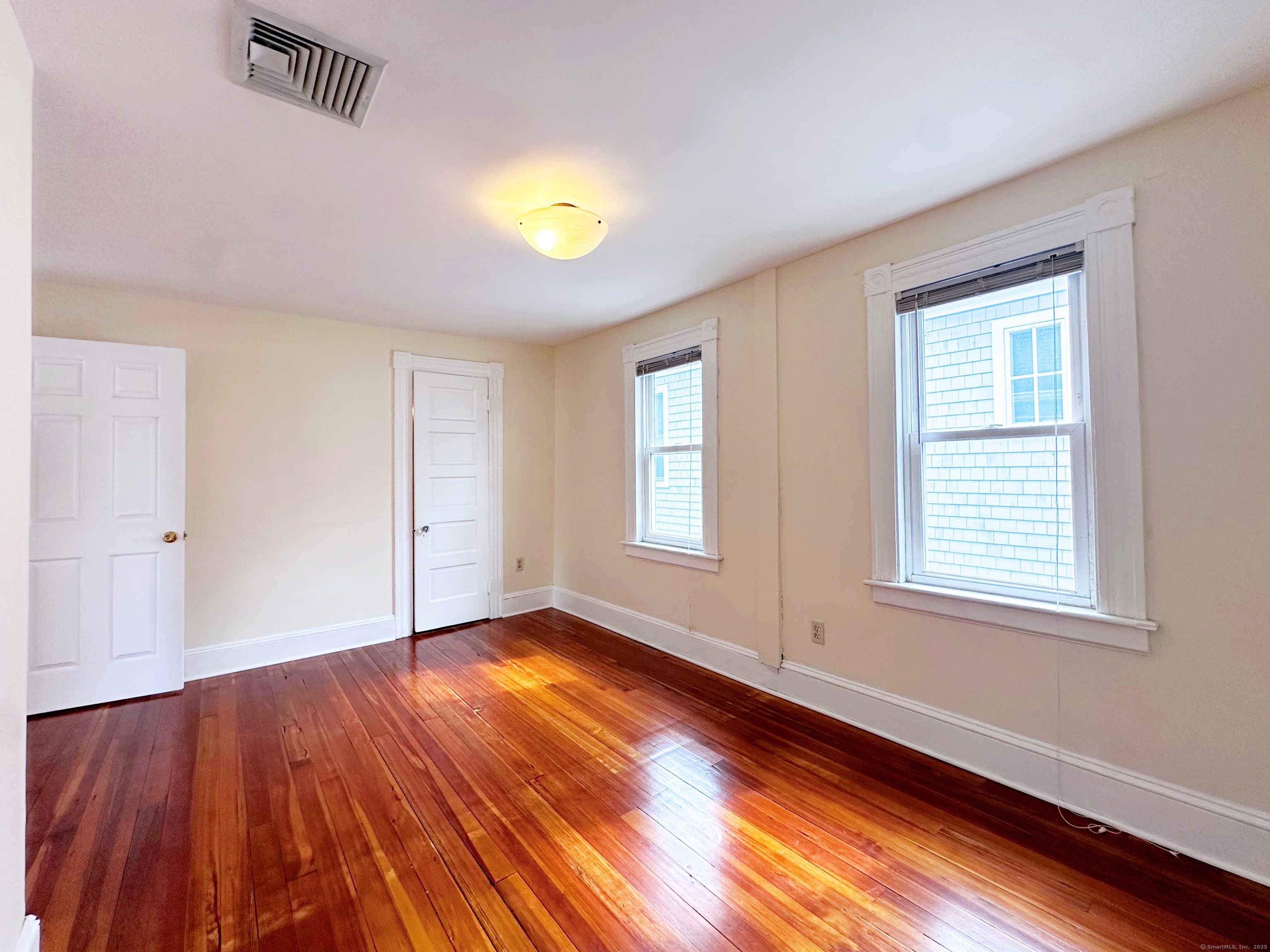 66 Veres Street 2nd Floor
