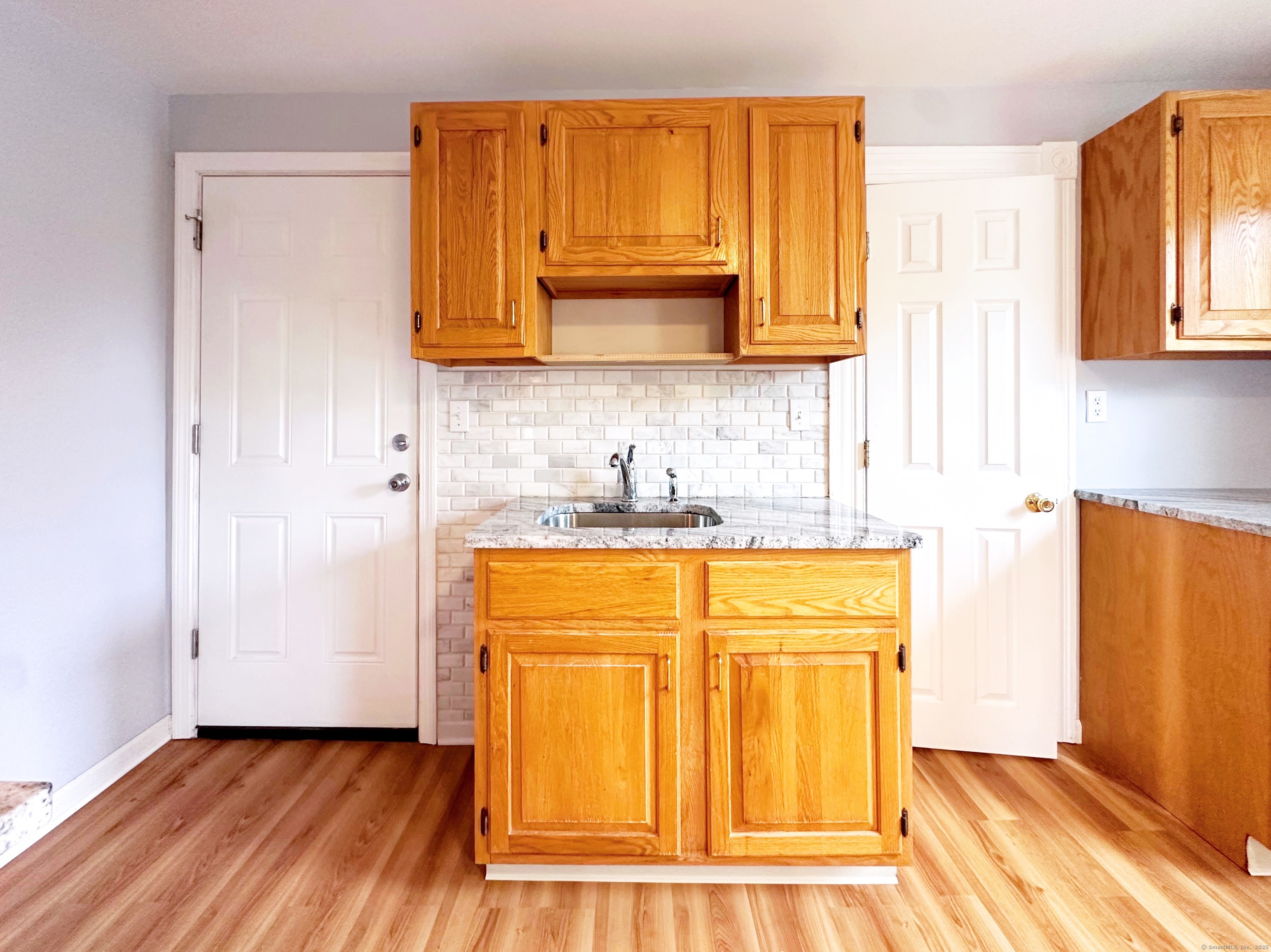 66 Veres Street 2nd Floor