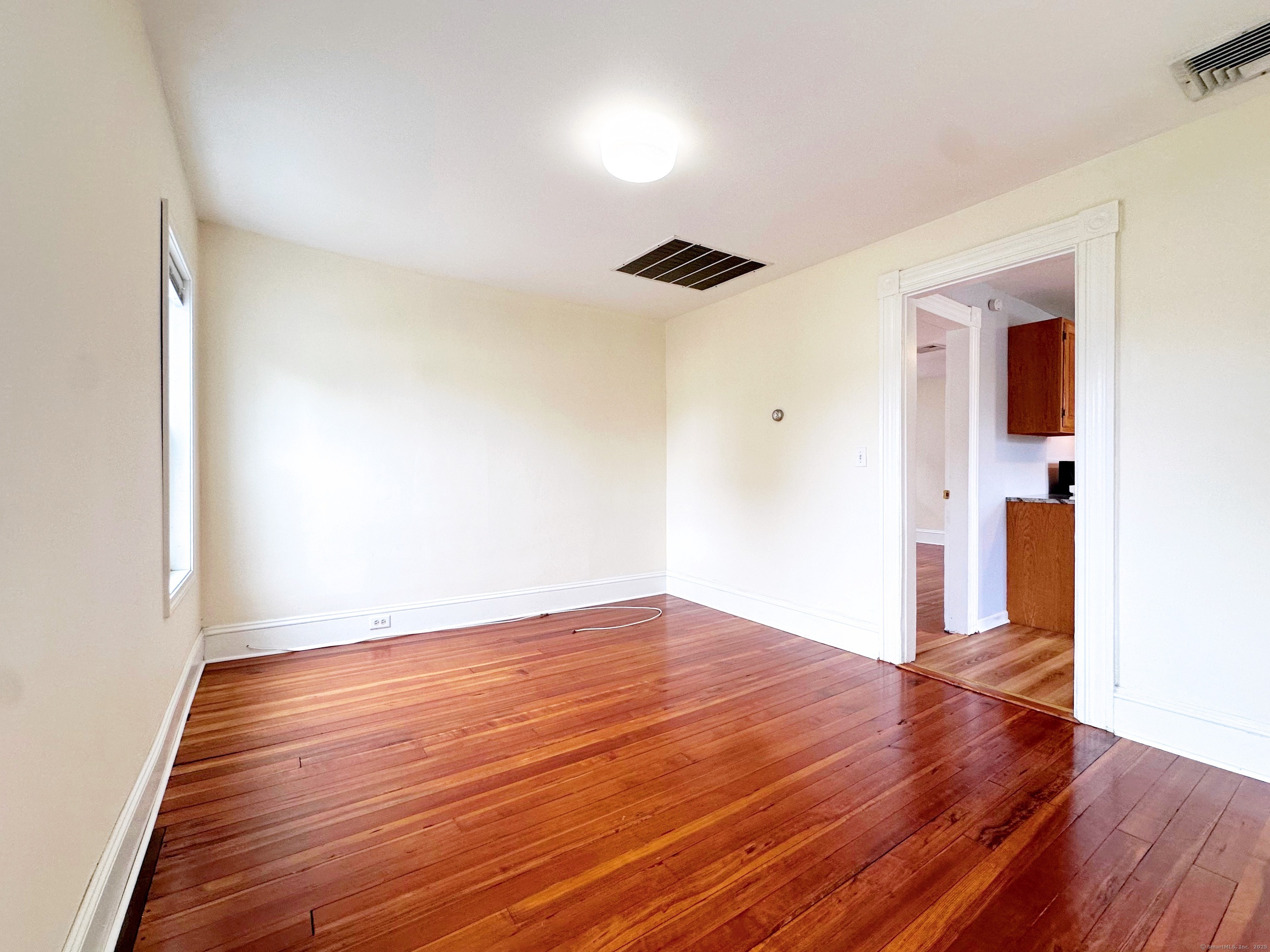 66 Veres Street 2nd Floor
