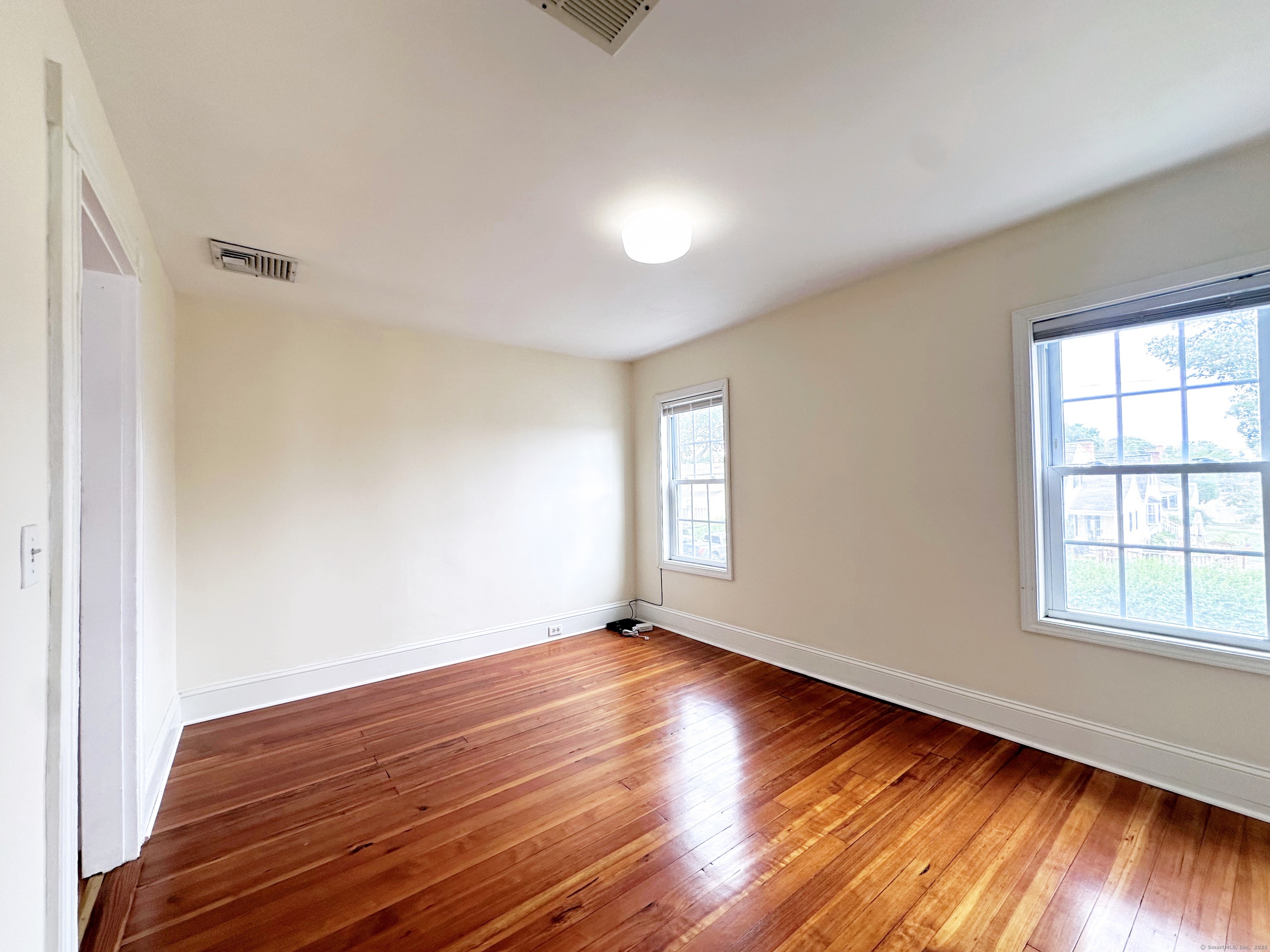 66 Veres Street 2nd Floor