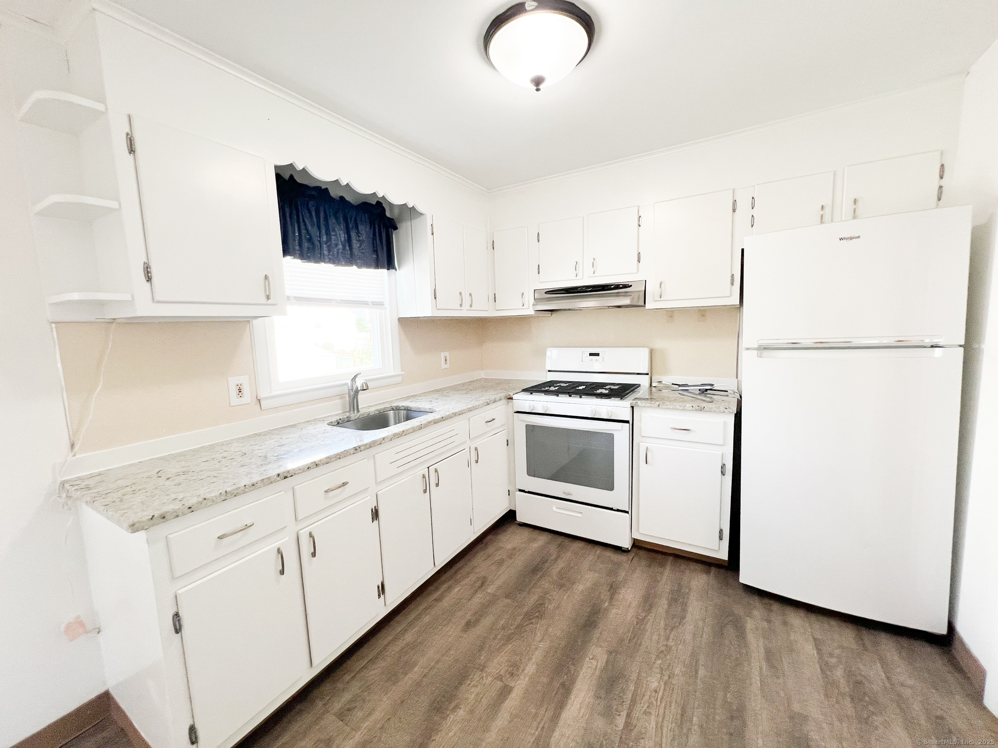 945 East Broadway
