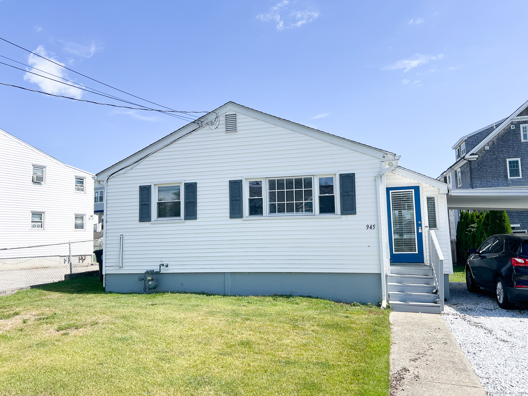 945 East Broadway