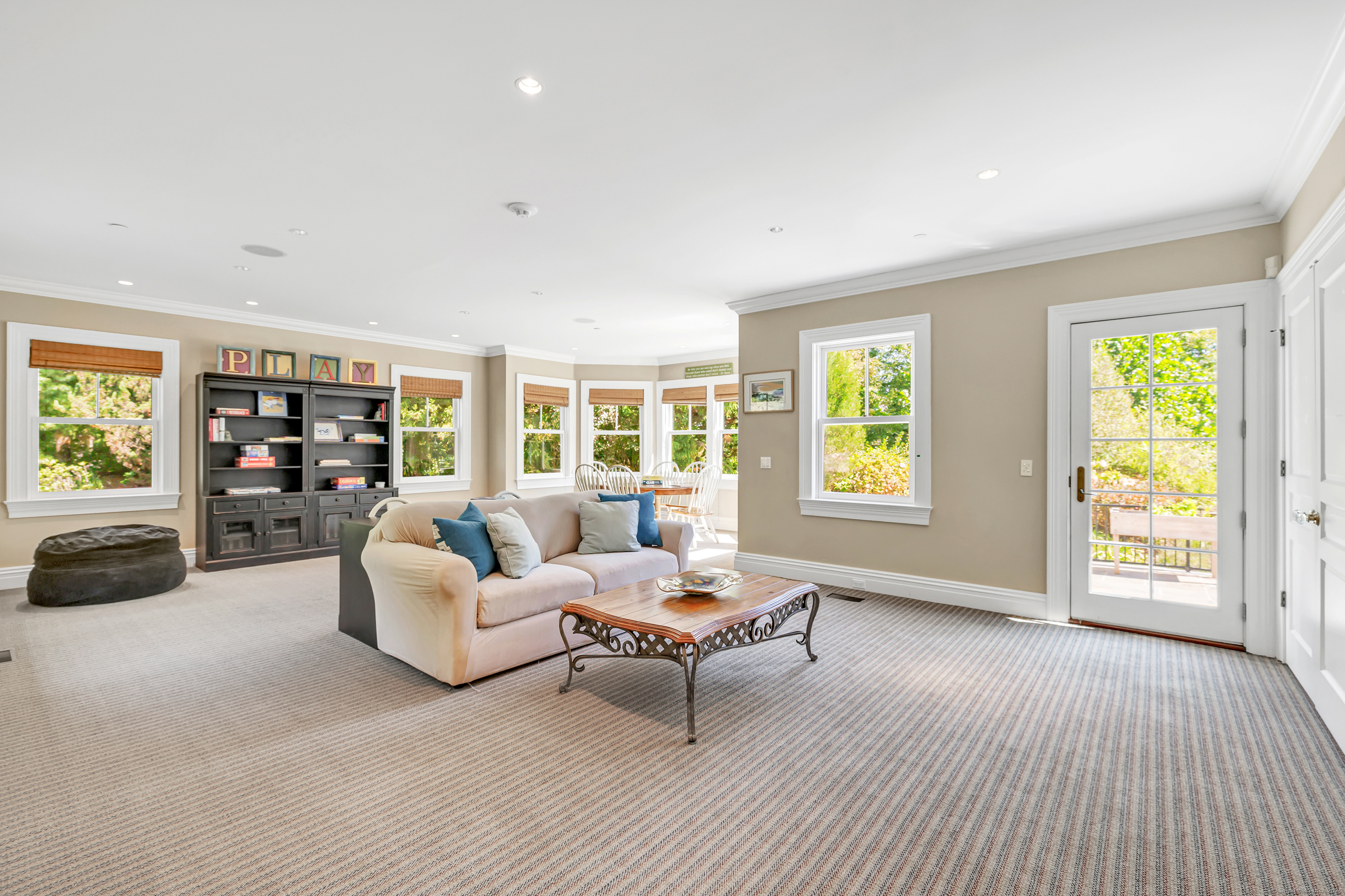 9 Banks Drive