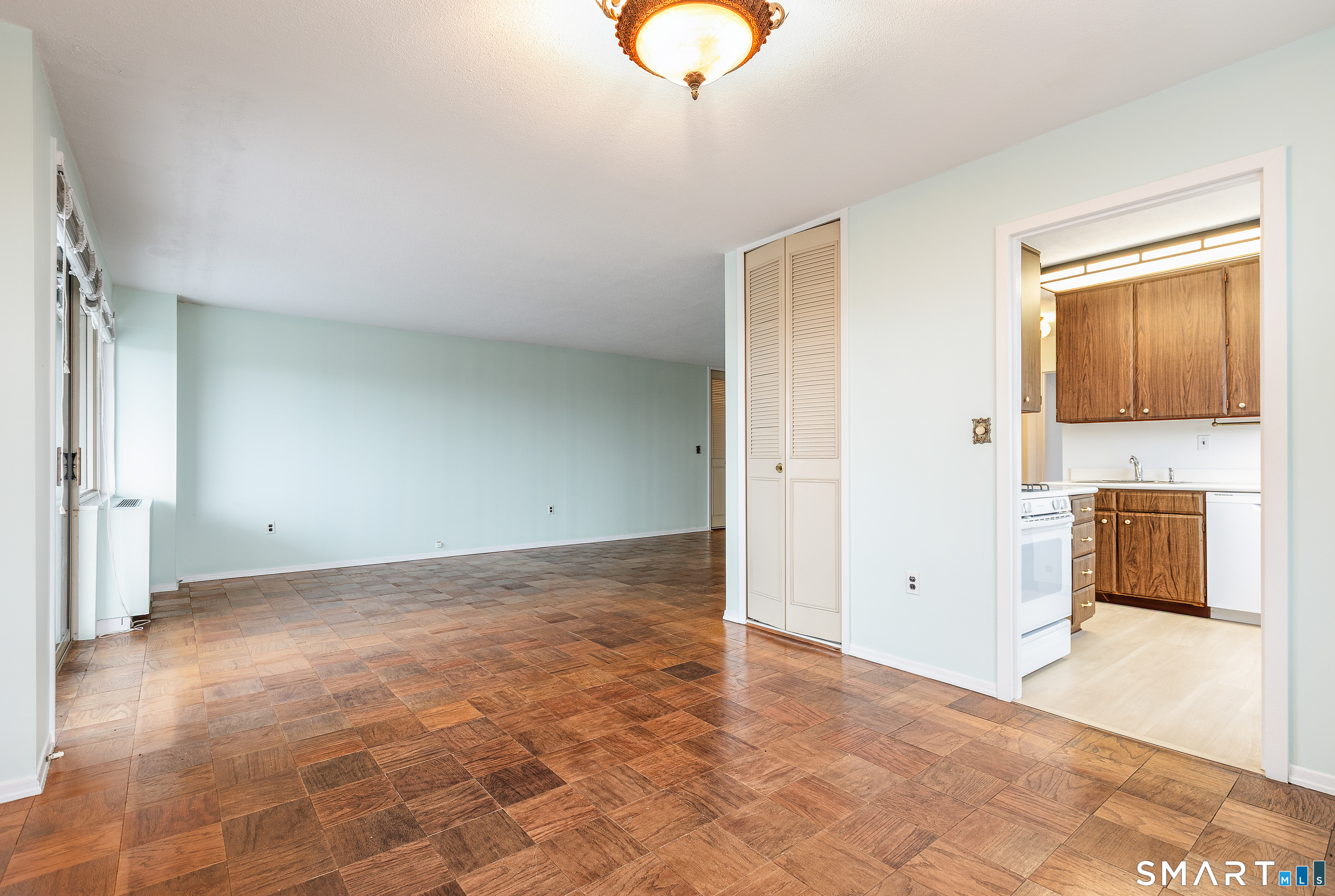 1 Strawberry Hill Court APT 2B