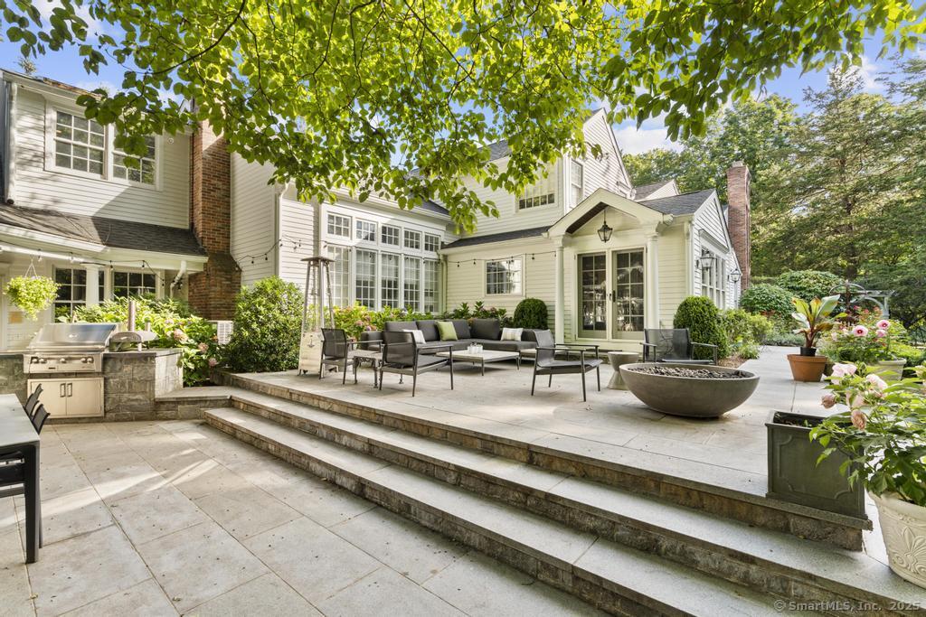 1 Boxwood Lane