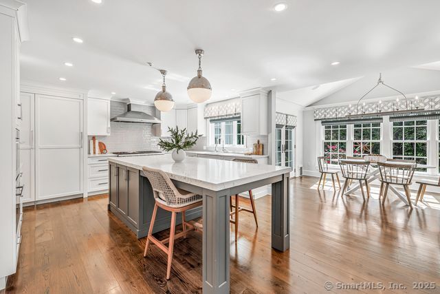 1 Boxwood Lane