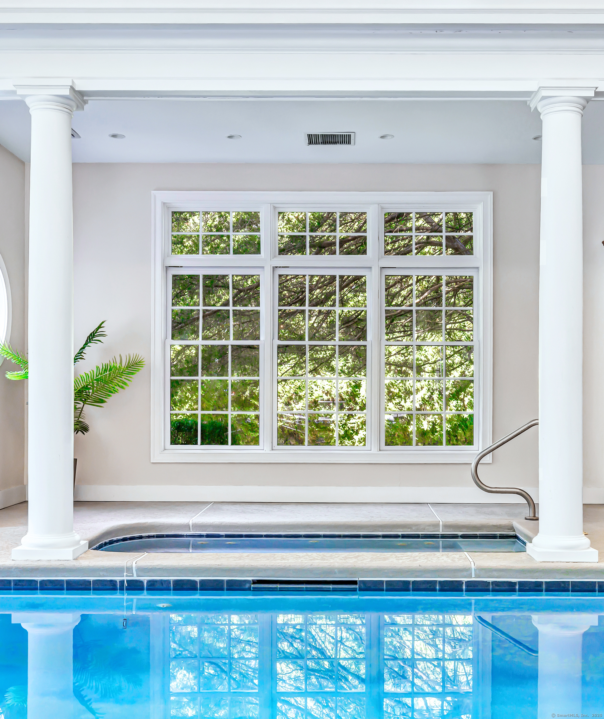 1 Boxwood Lane