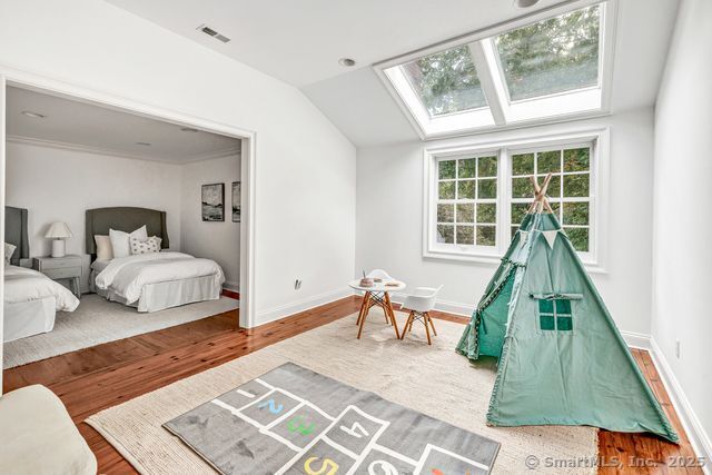 1 Boxwood Lane