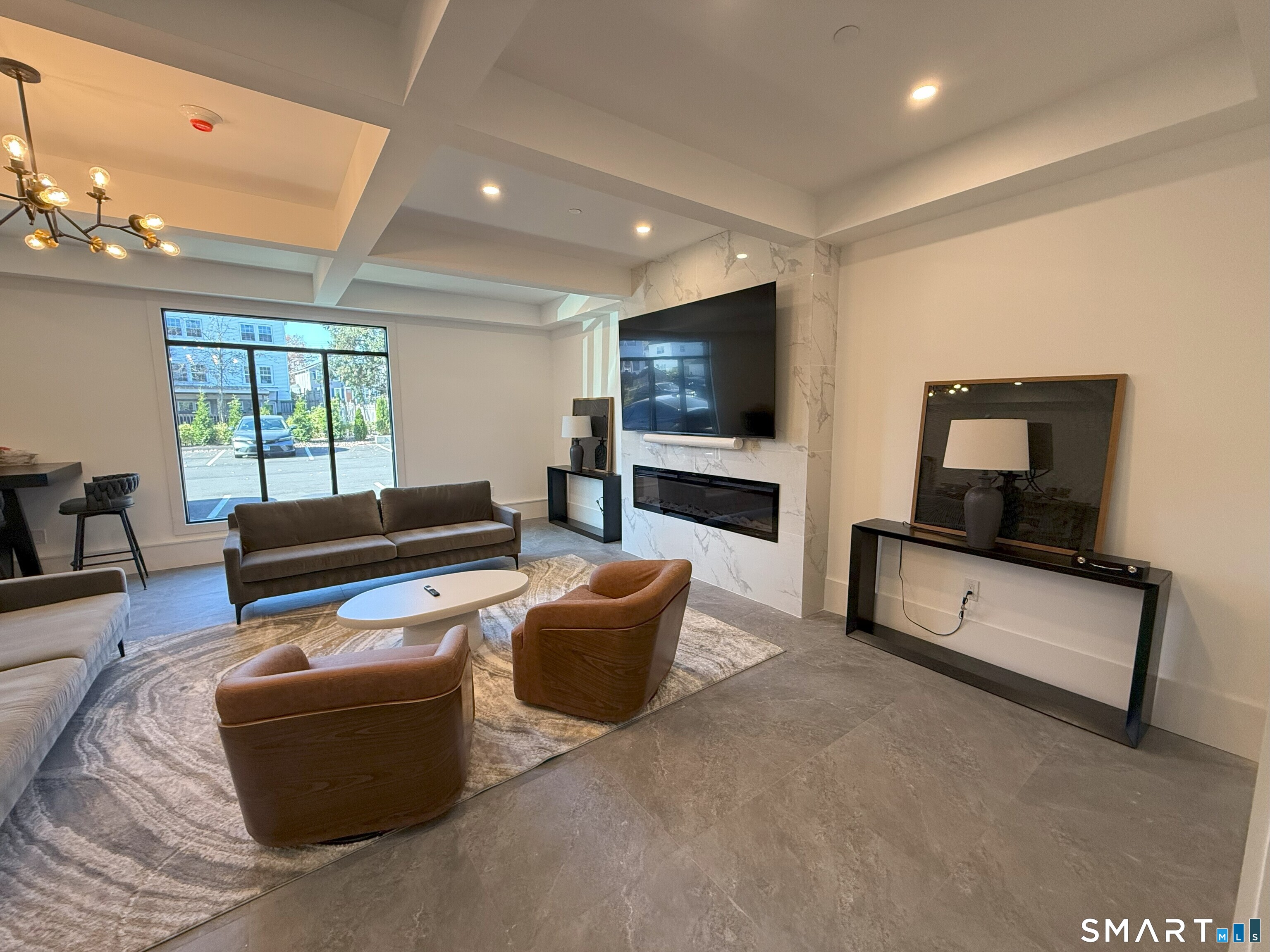 211 Ferry Boulevard Unit: 208