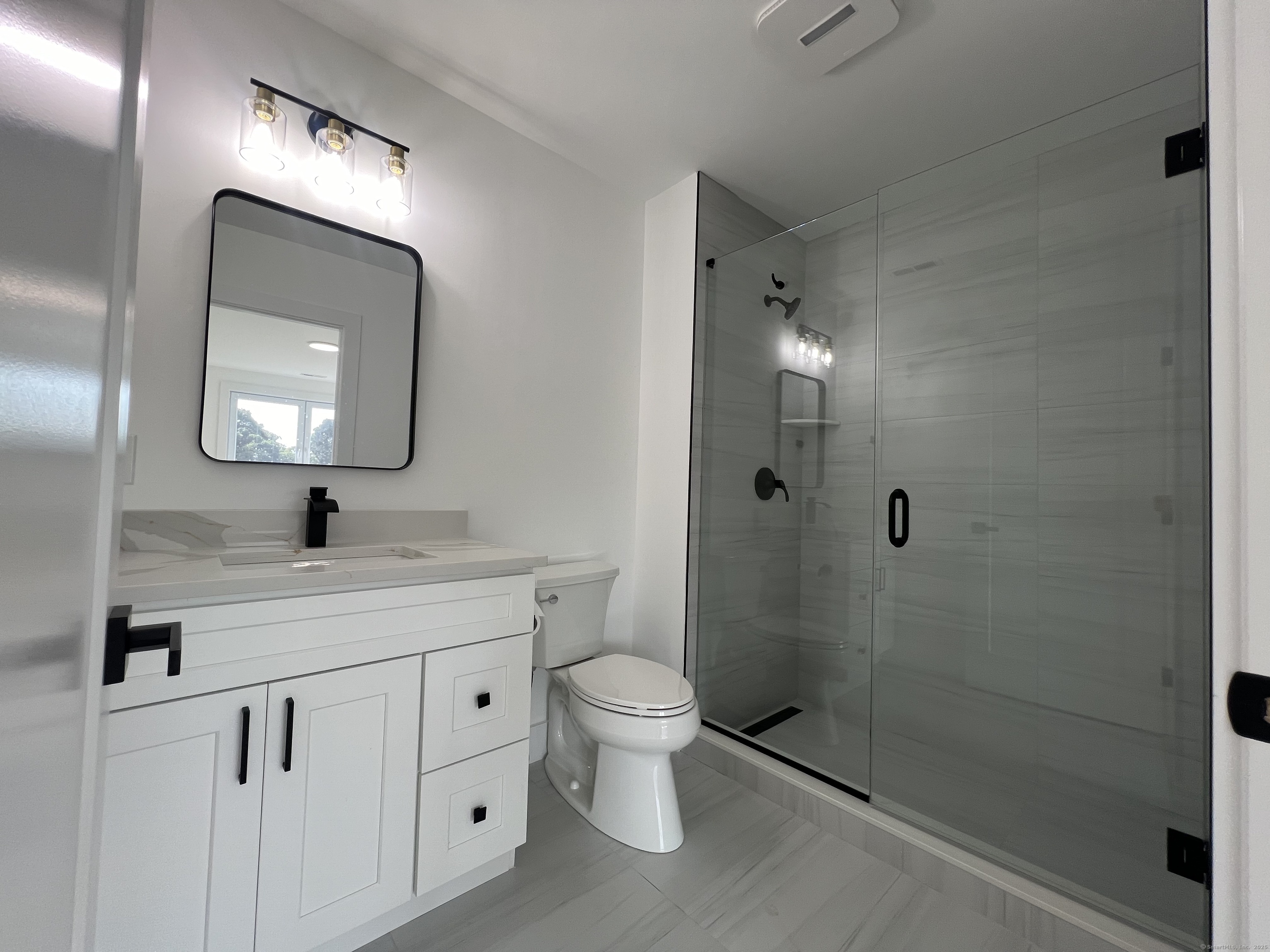211 Ferry Boulevard Unit: 208