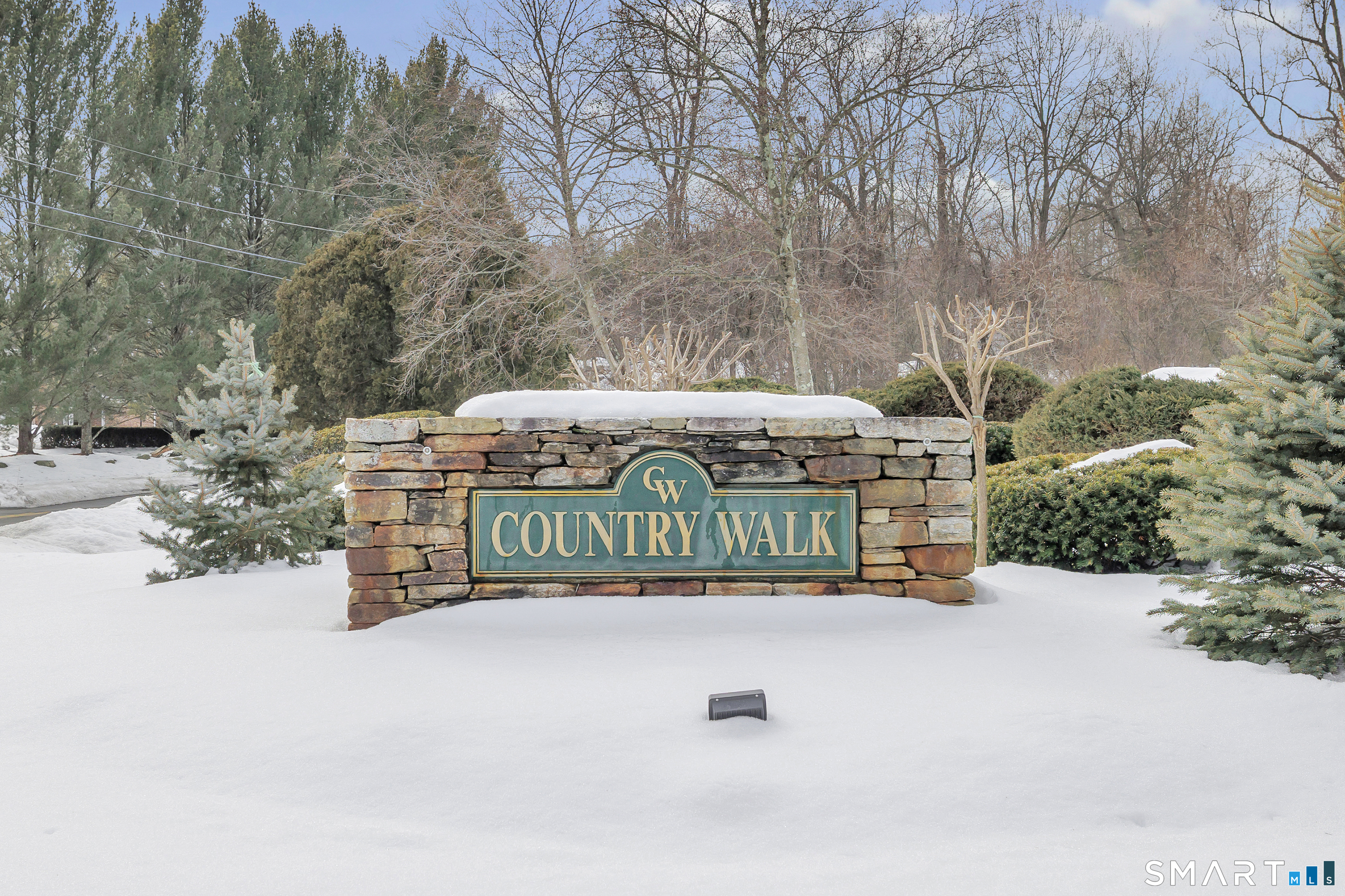 82 Country Walk