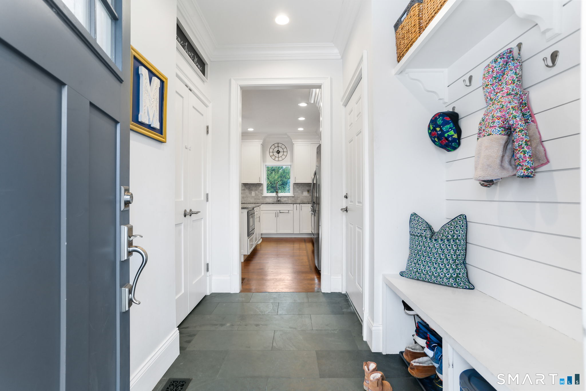 11 Tuckahoe Lane