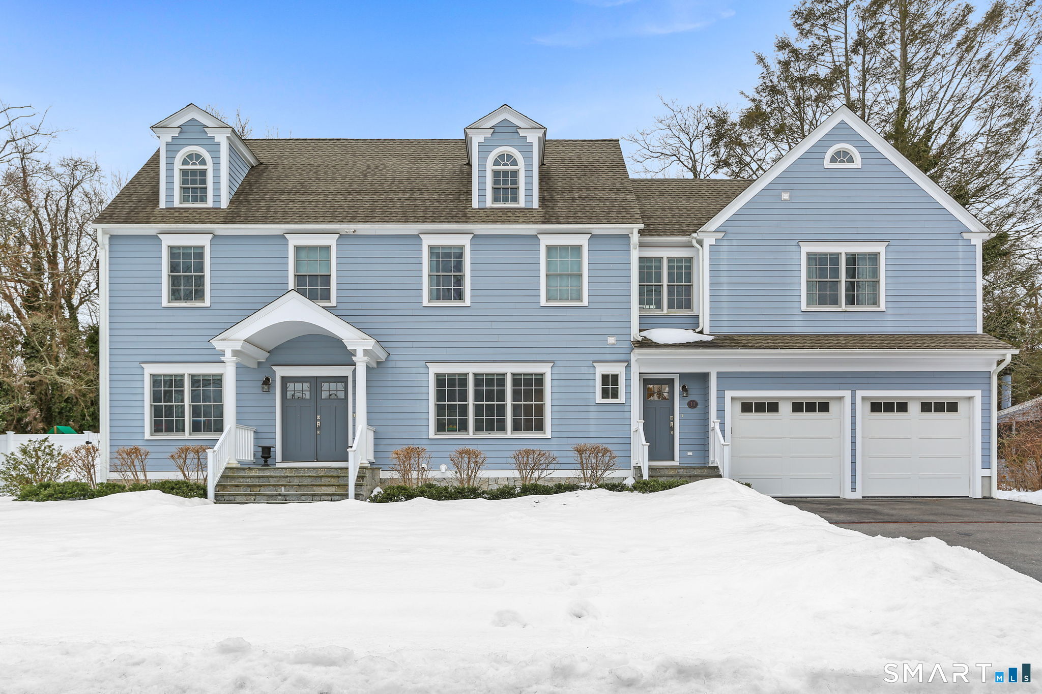 11 Tuckahoe Lane