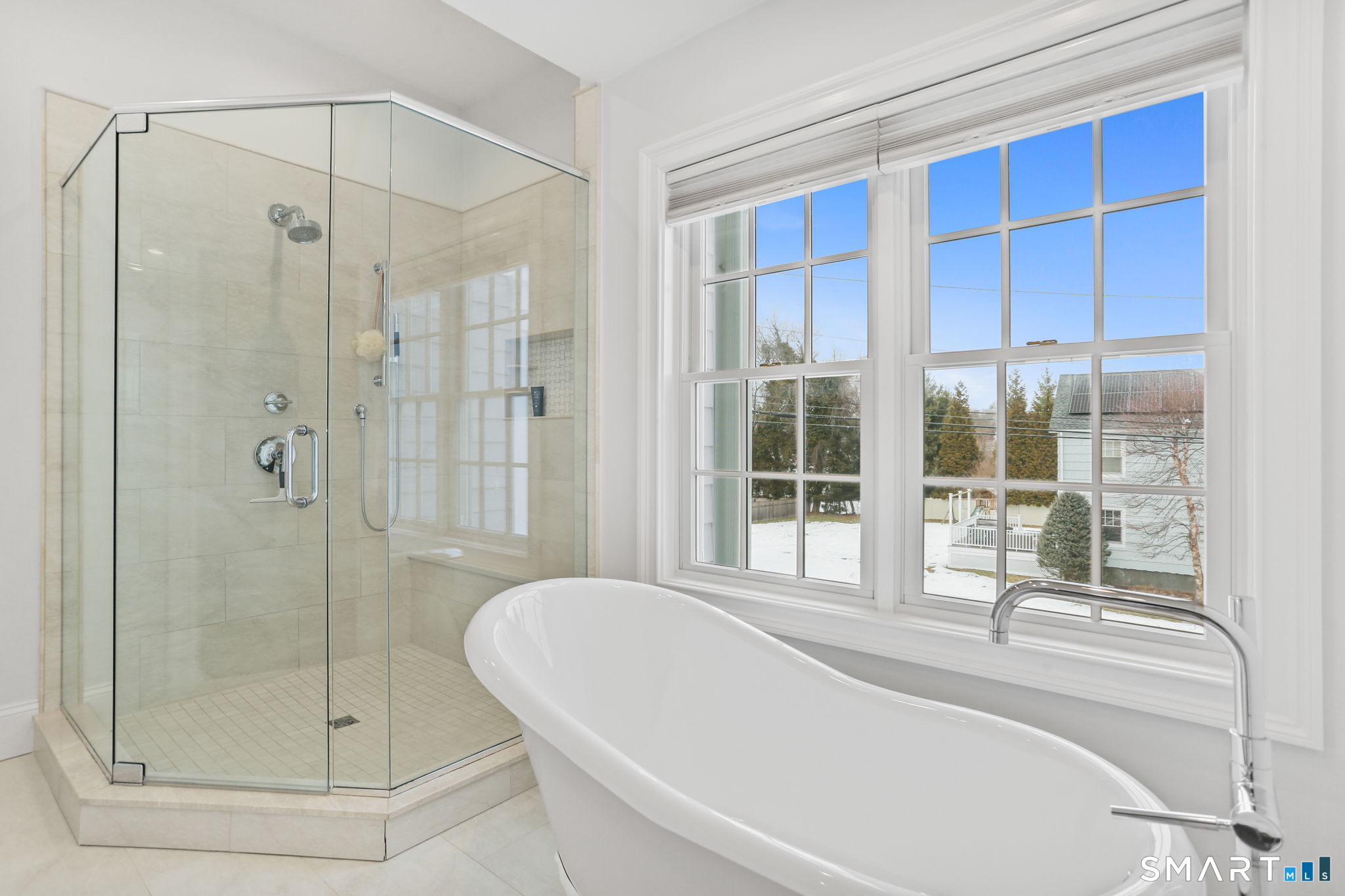 11 Tuckahoe Lane