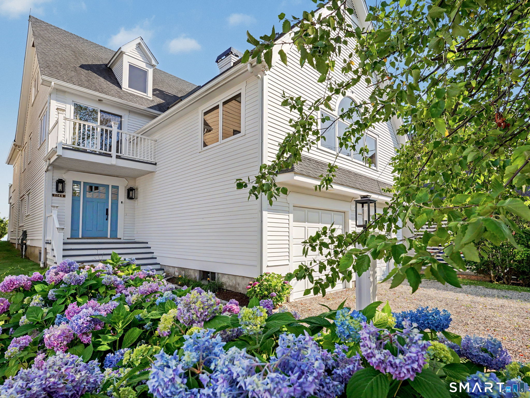 1149 & 1148 Fairfield Beach Road