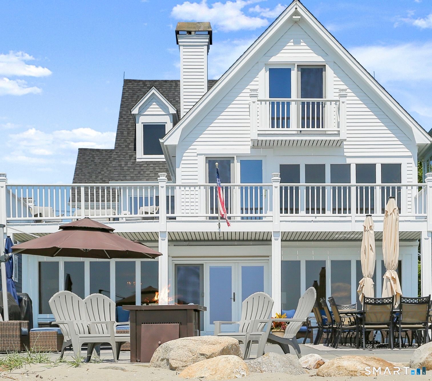 1149 & 1148 Fairfield Beach Road