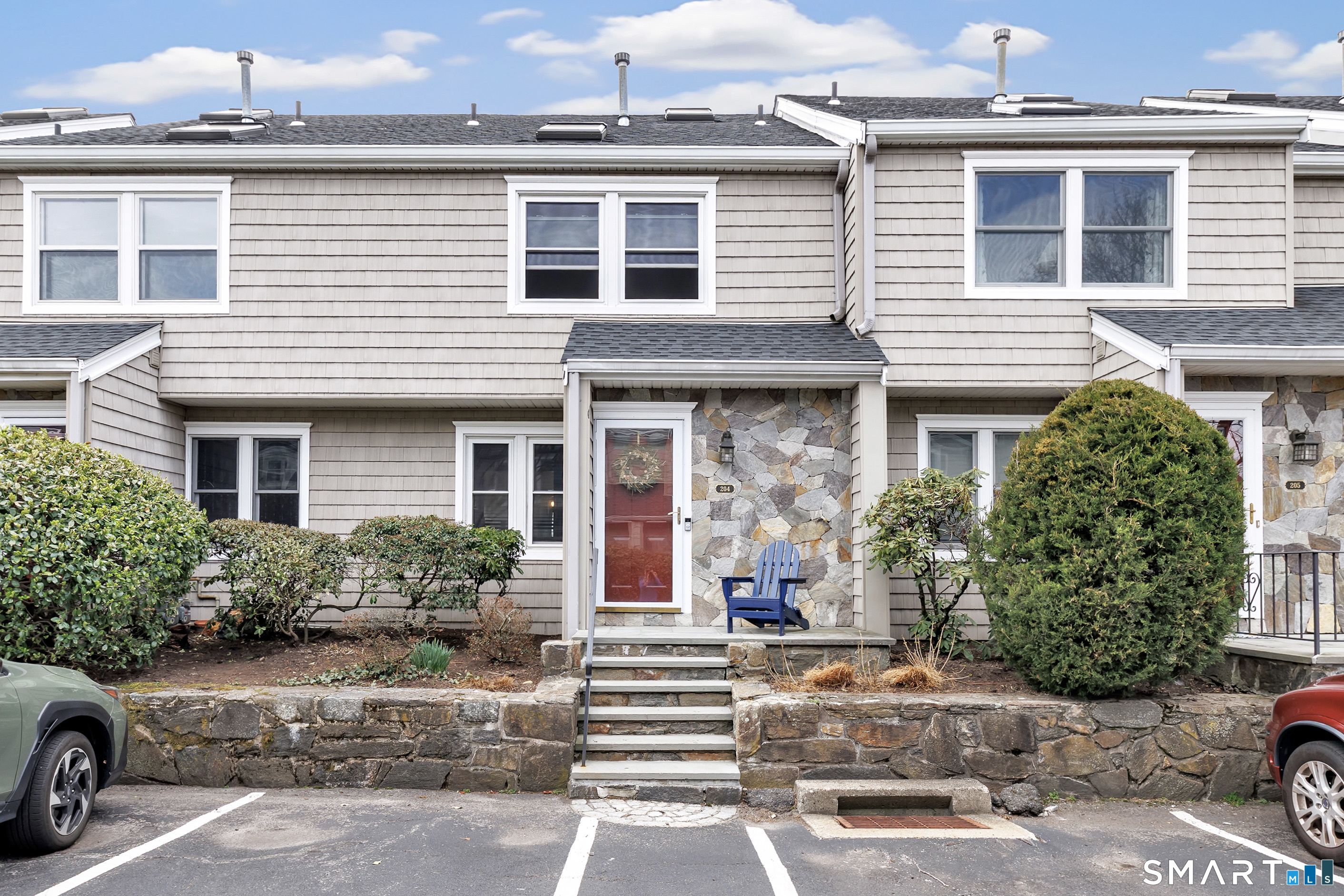 5 Glen Street 204