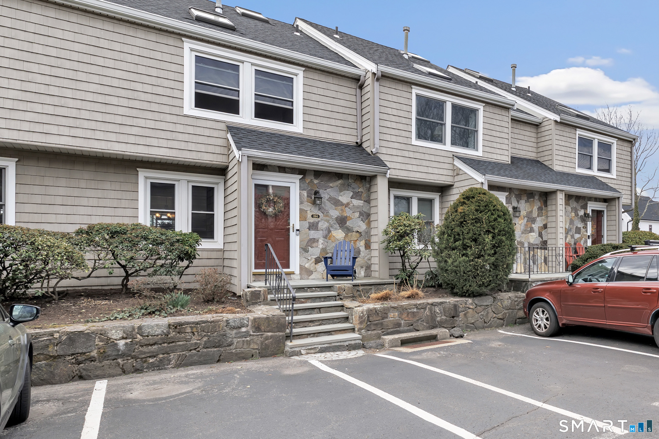 5 Glen Street 204