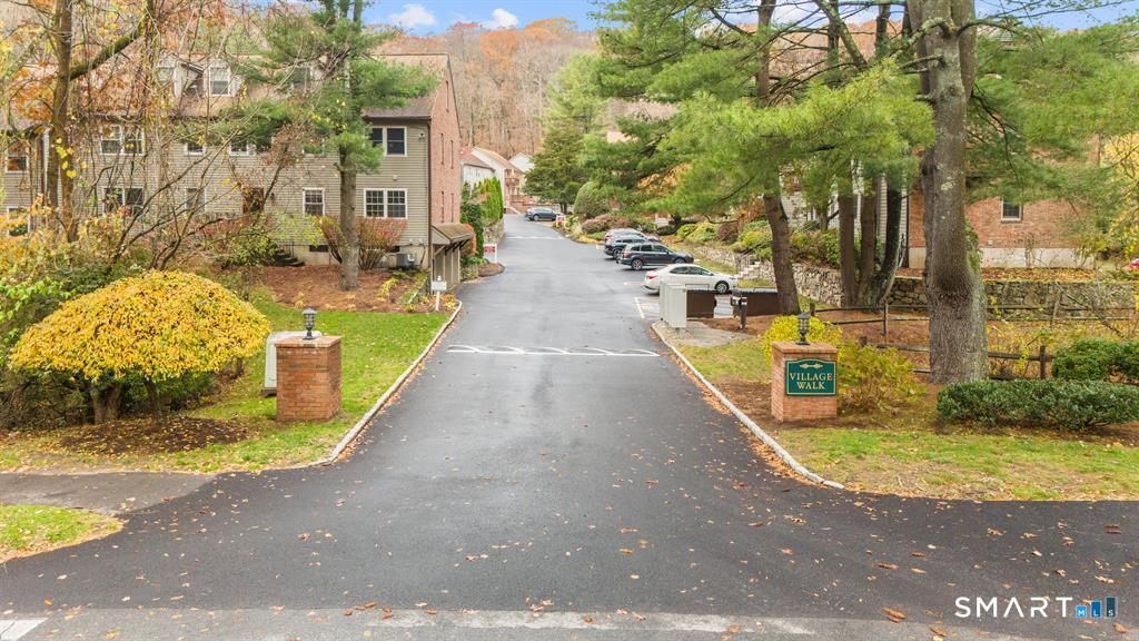 40 Village Walk 40