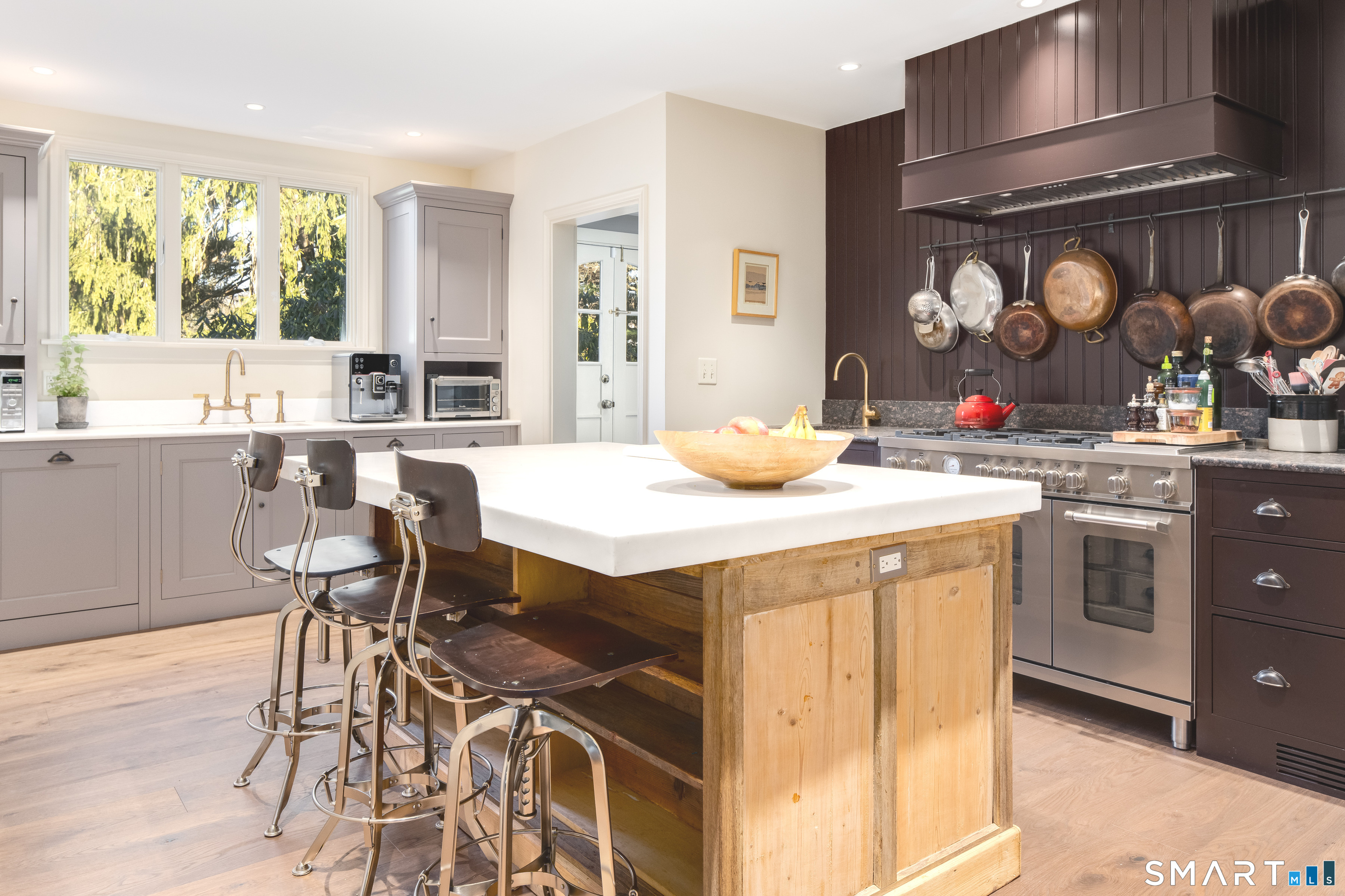 61 Clapboard Hill Road