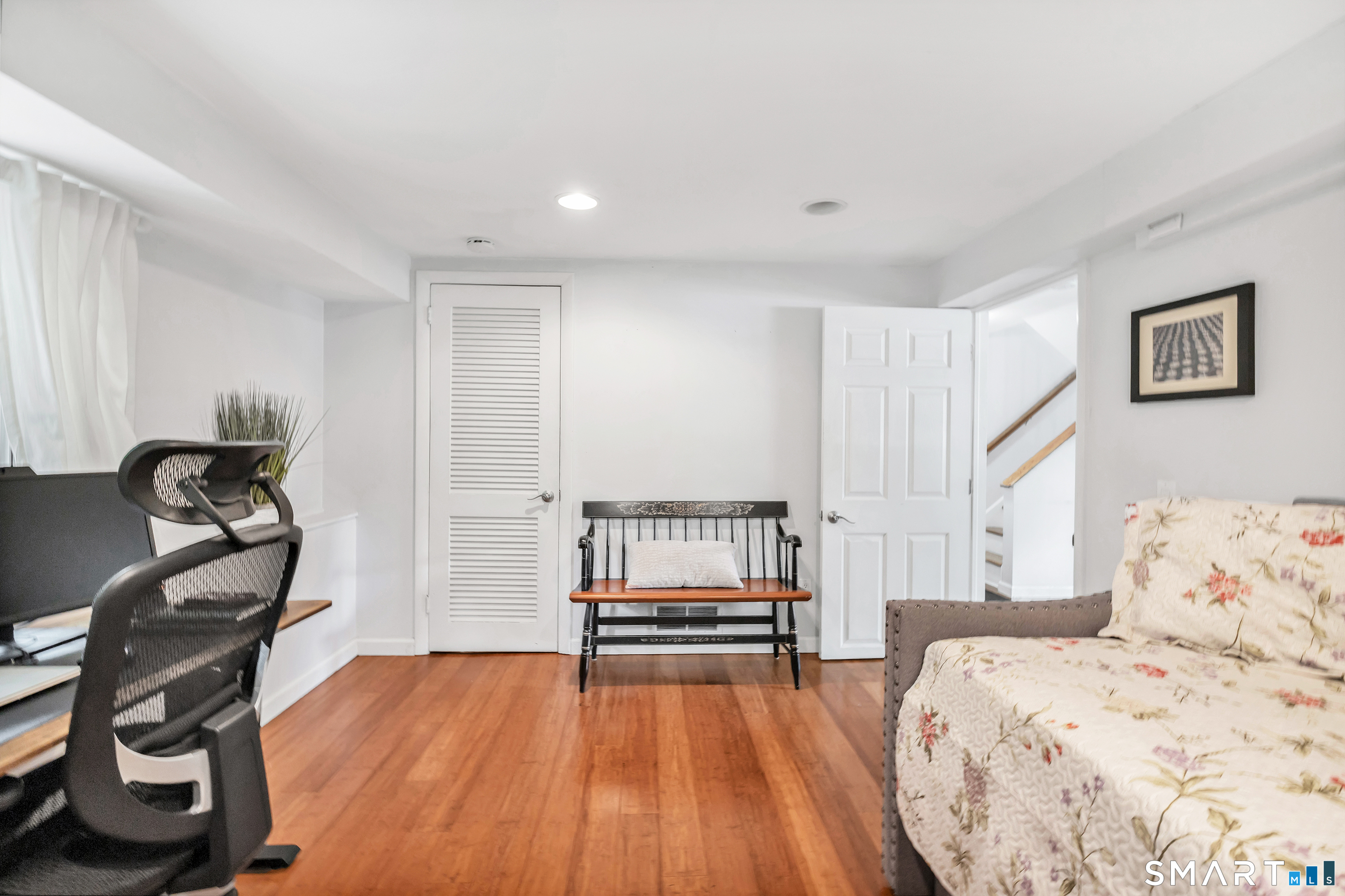 16 Mayflower Circle