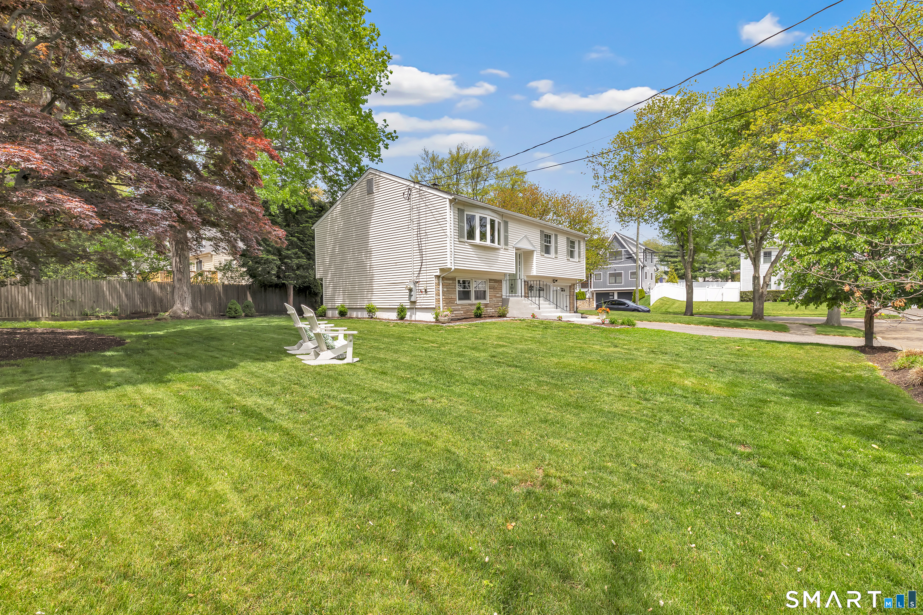 16 Mayflower Circle