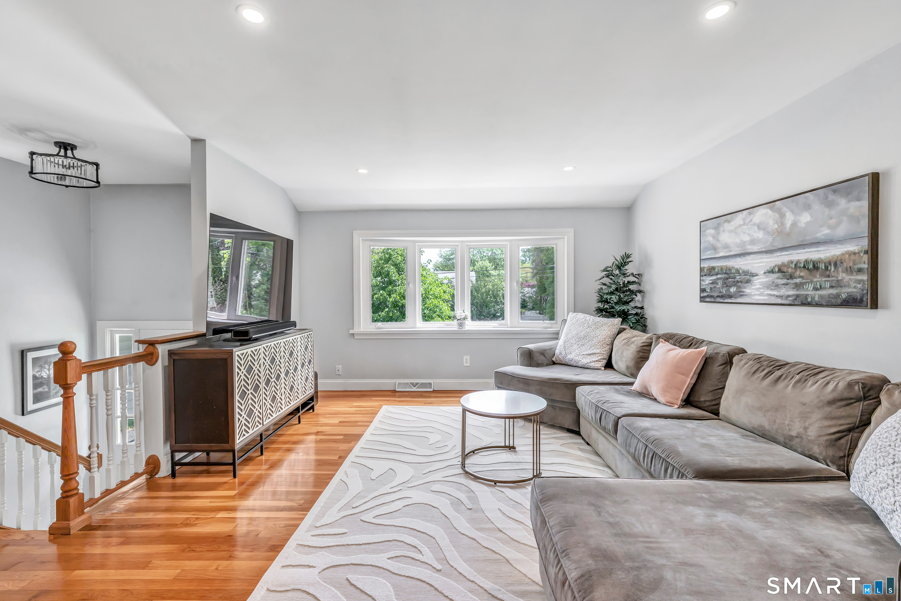 16 Mayflower Circle