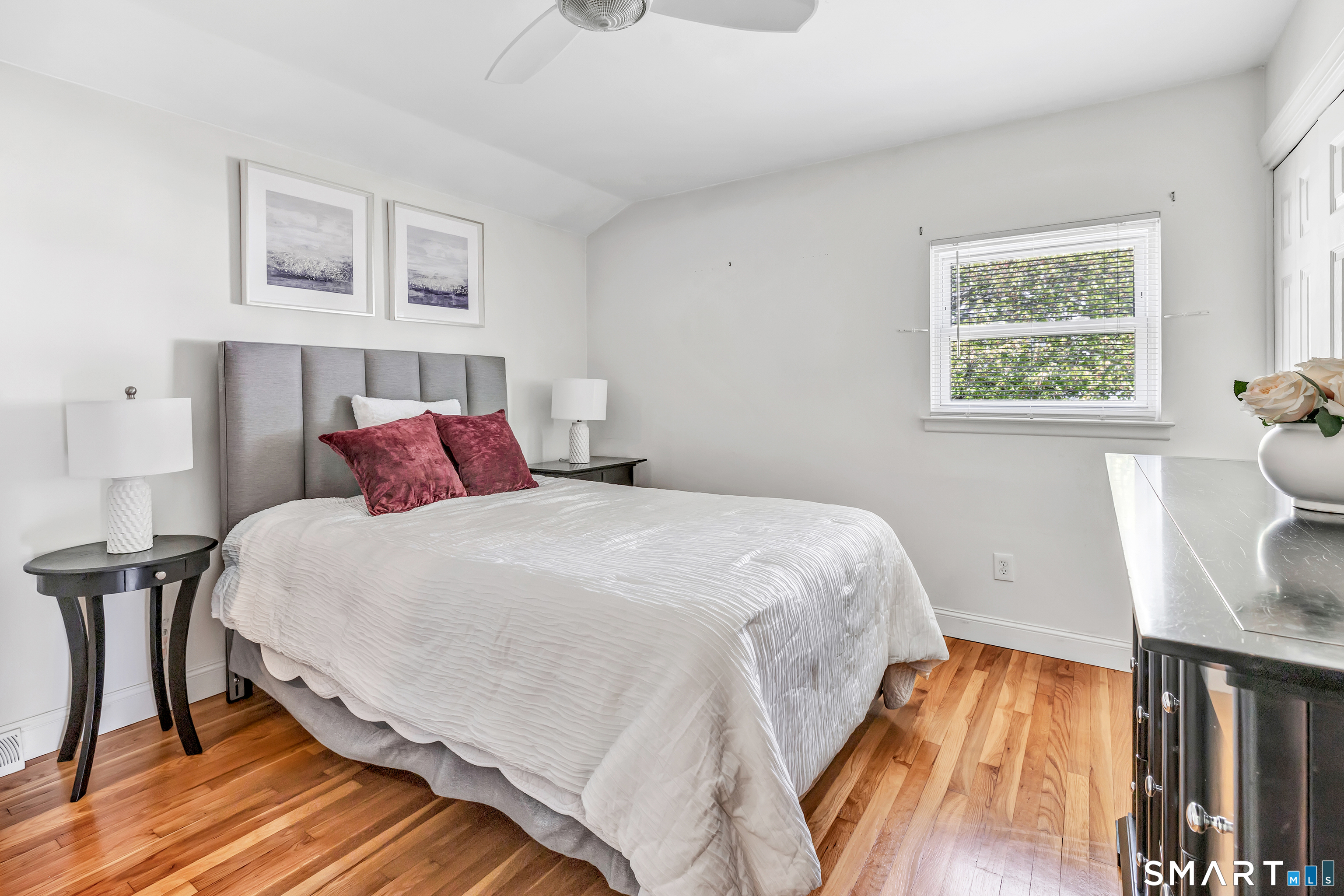 16 Mayflower Circle