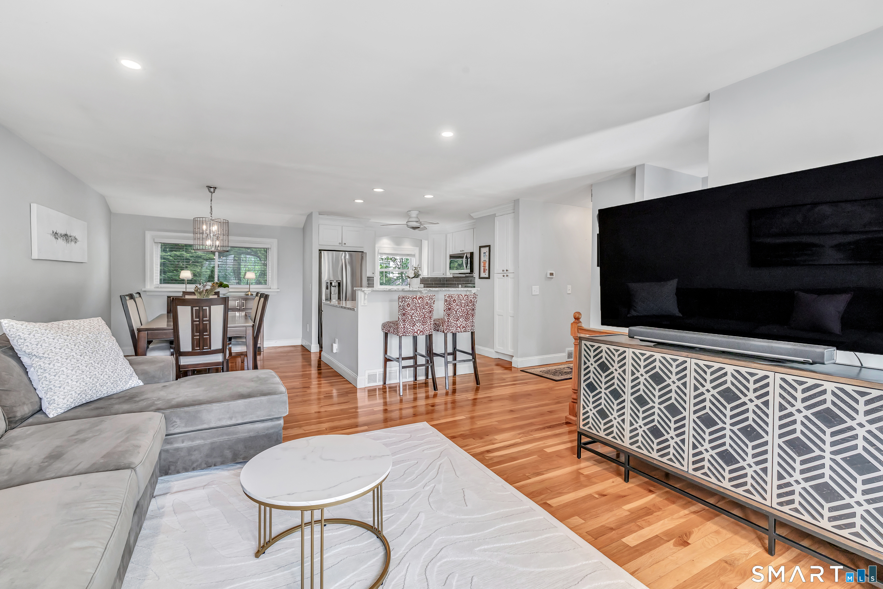 16 Mayflower Circle