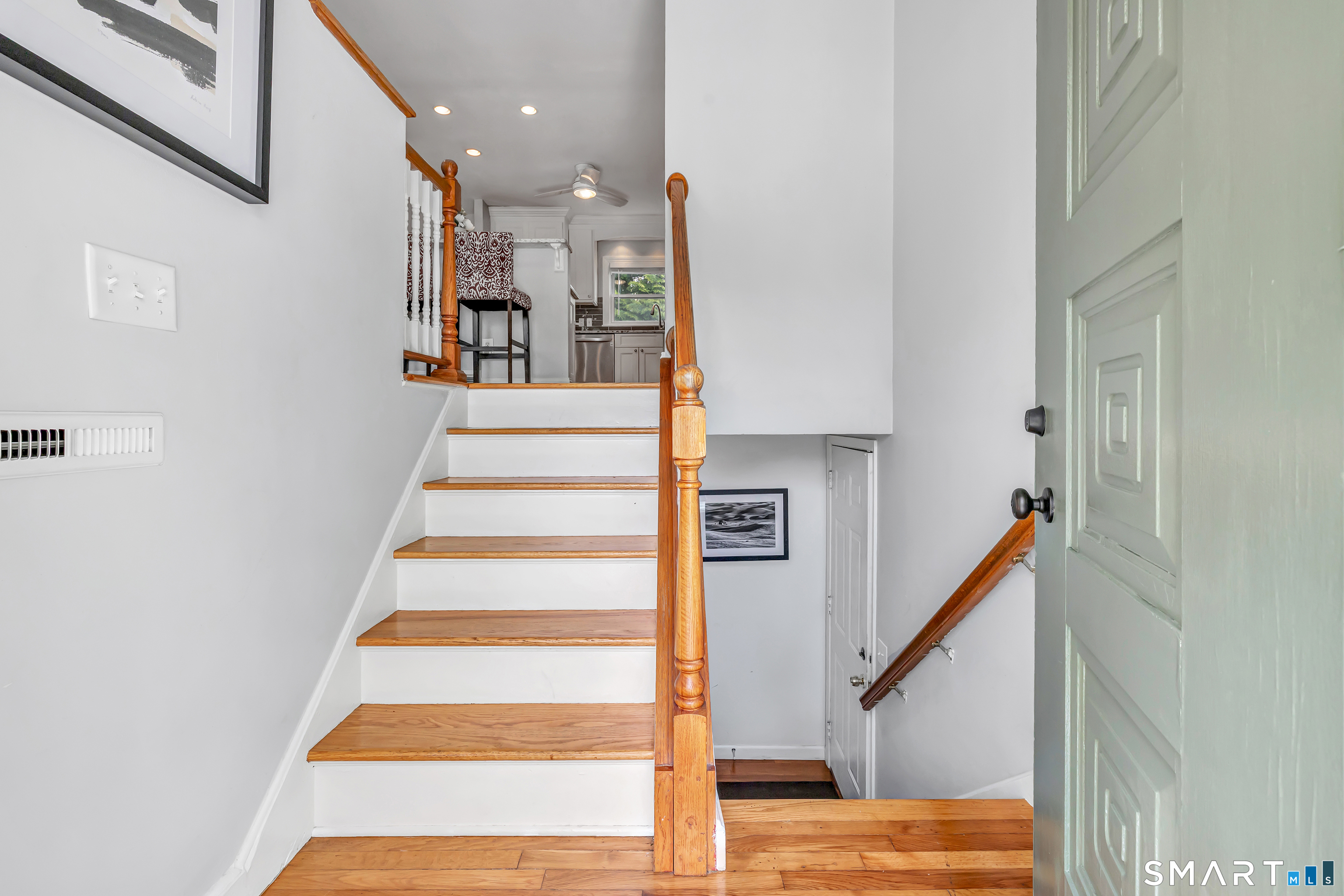 16 Mayflower Circle