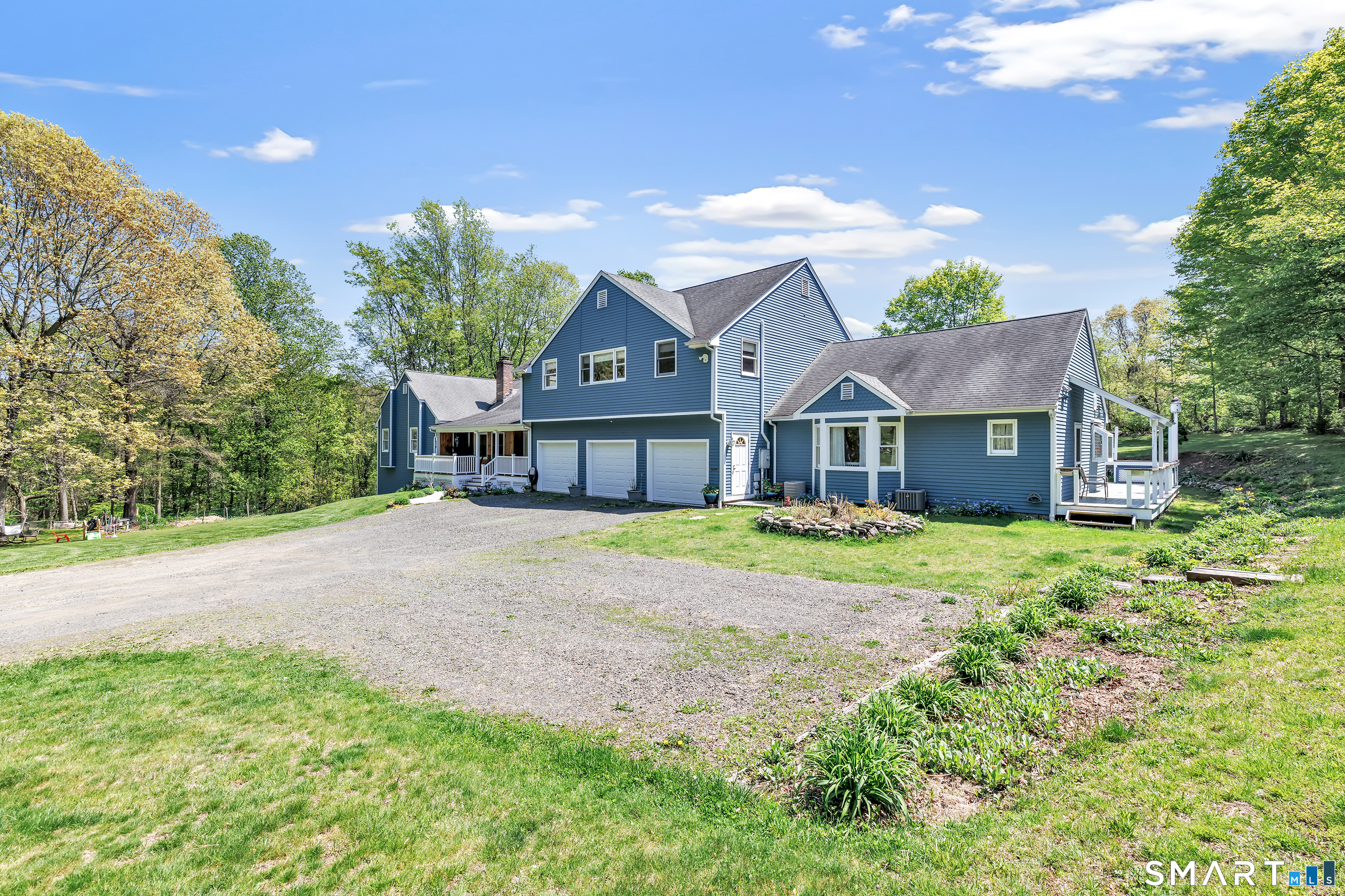 121 Picketts Ridge Road