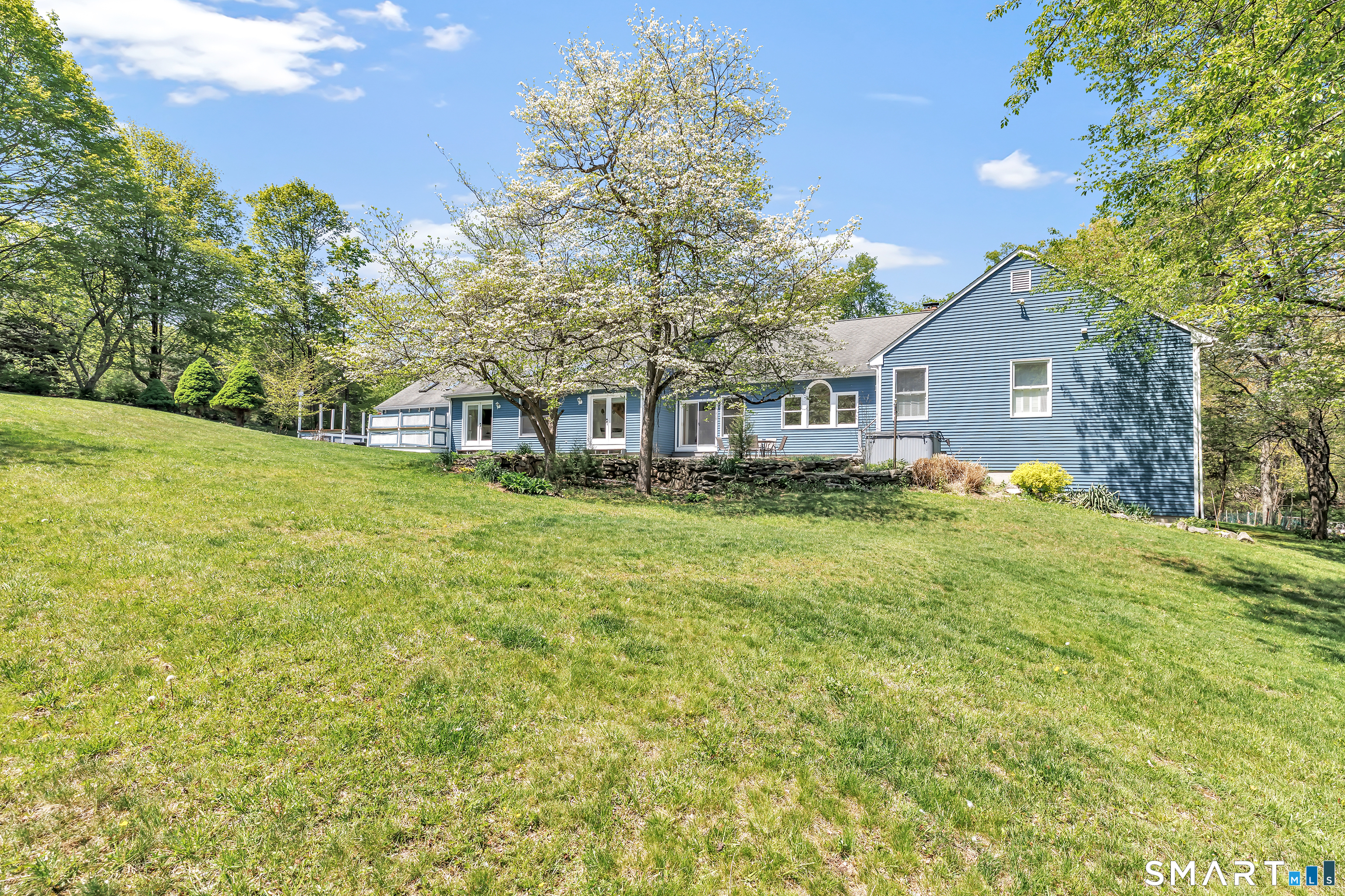 121 Picketts Ridge Road