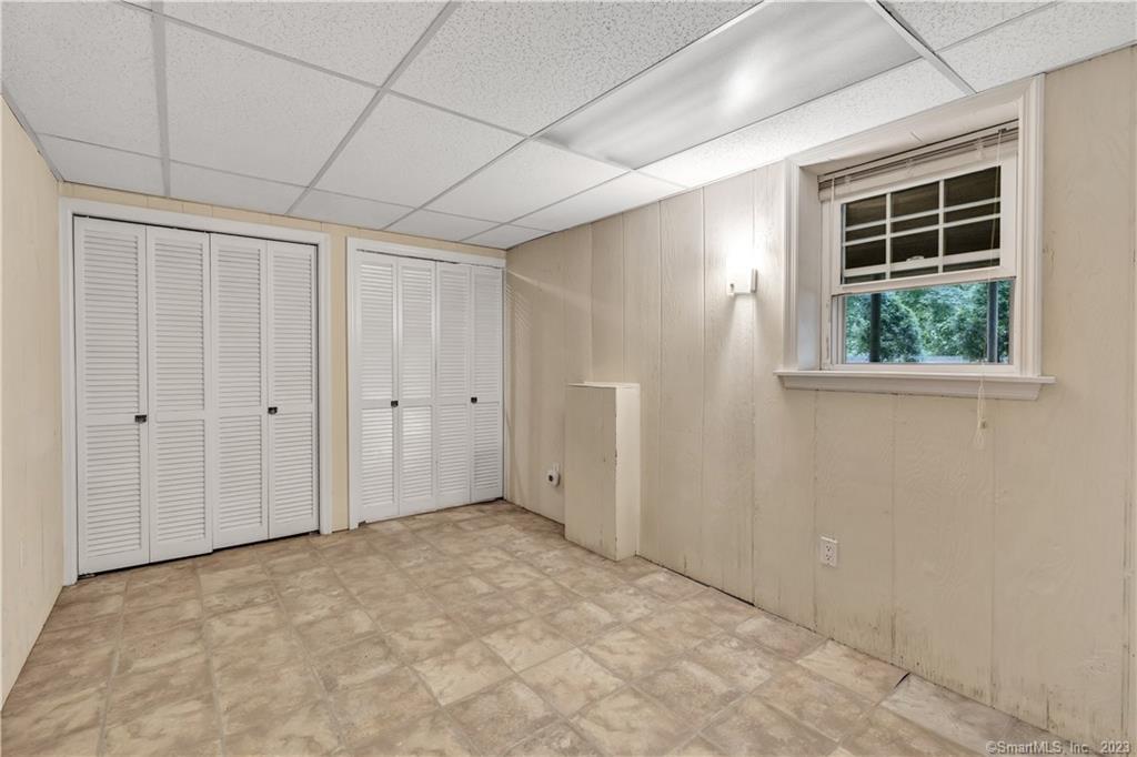 4 Cranbury Woods Road