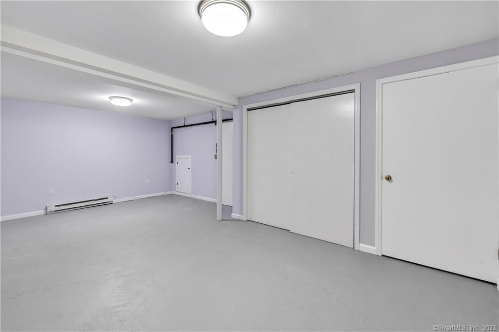 4 Cranbury Woods Road