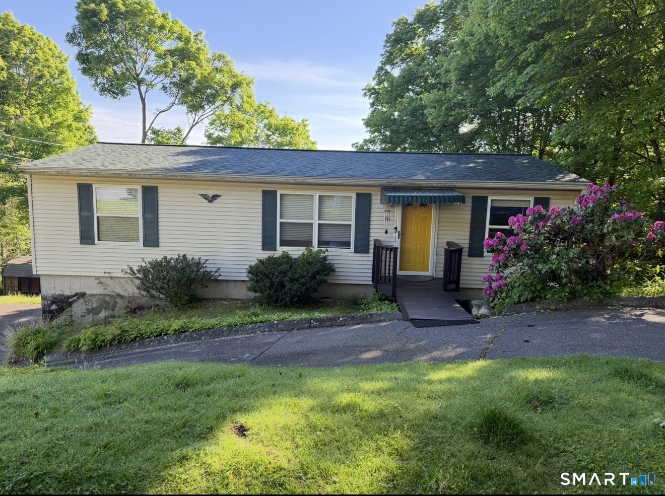 46 Knorr Avenue