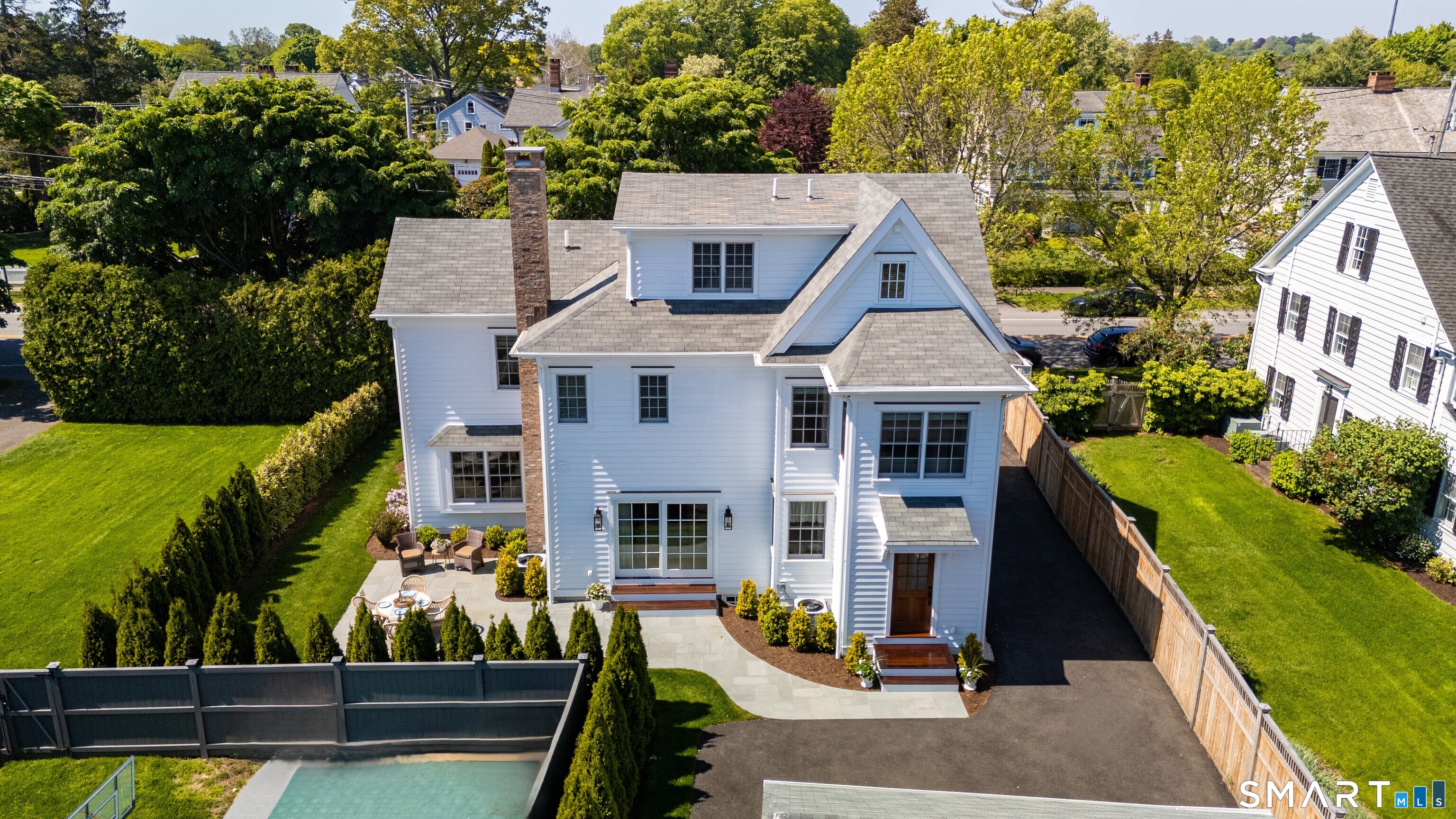 920 Old Post Road