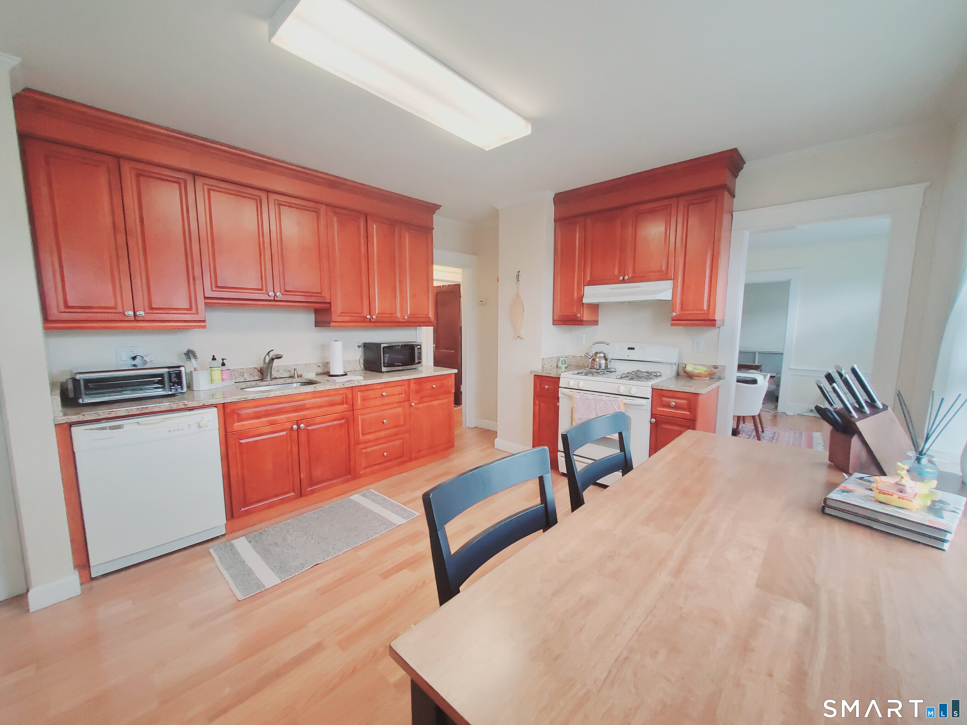 100 Colonial Road Unit: 2